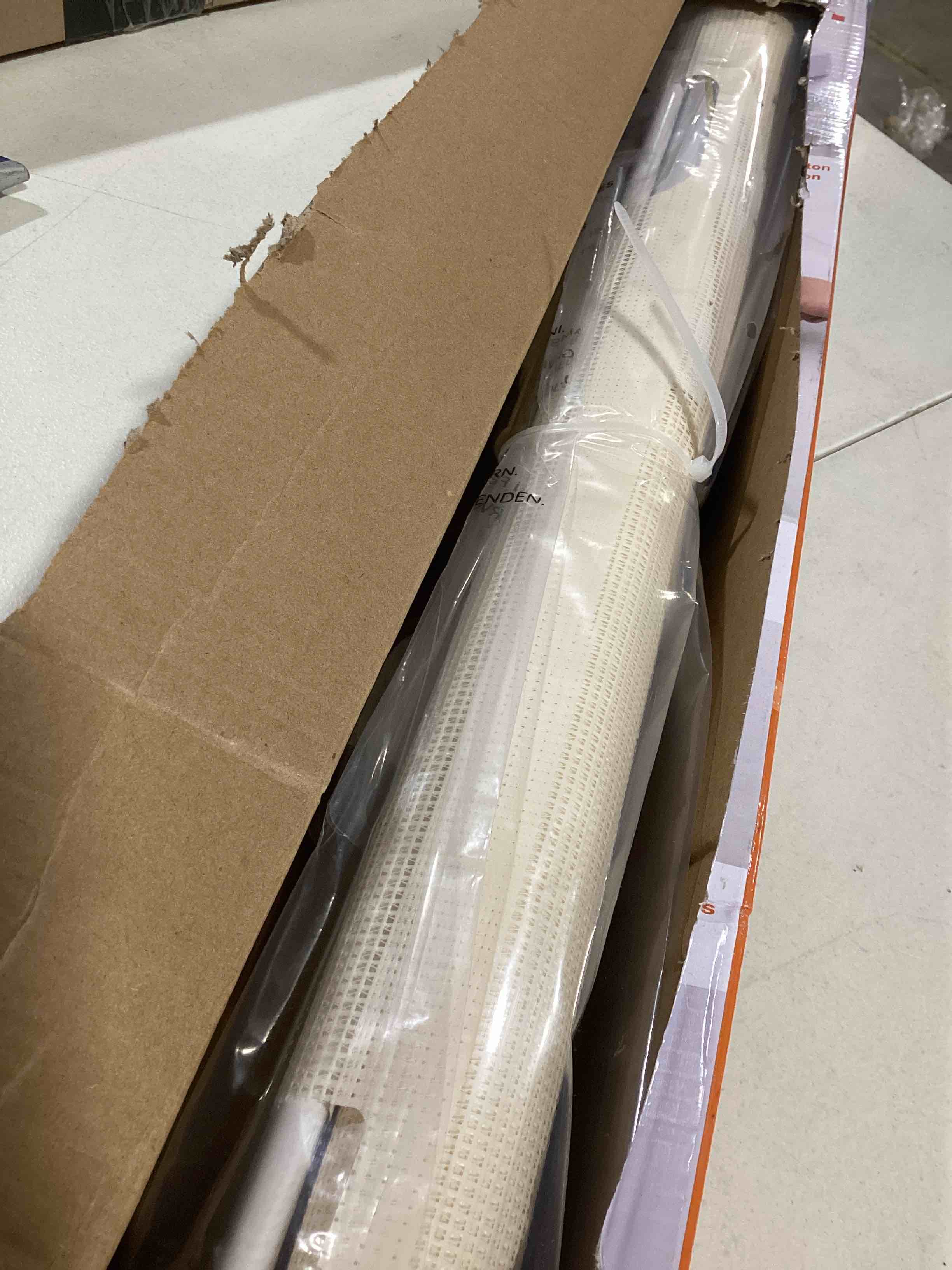 https://s3.amazonaws.com/lotting-images-prod/bidfta/ORG5679453_1715947374870.jpeg