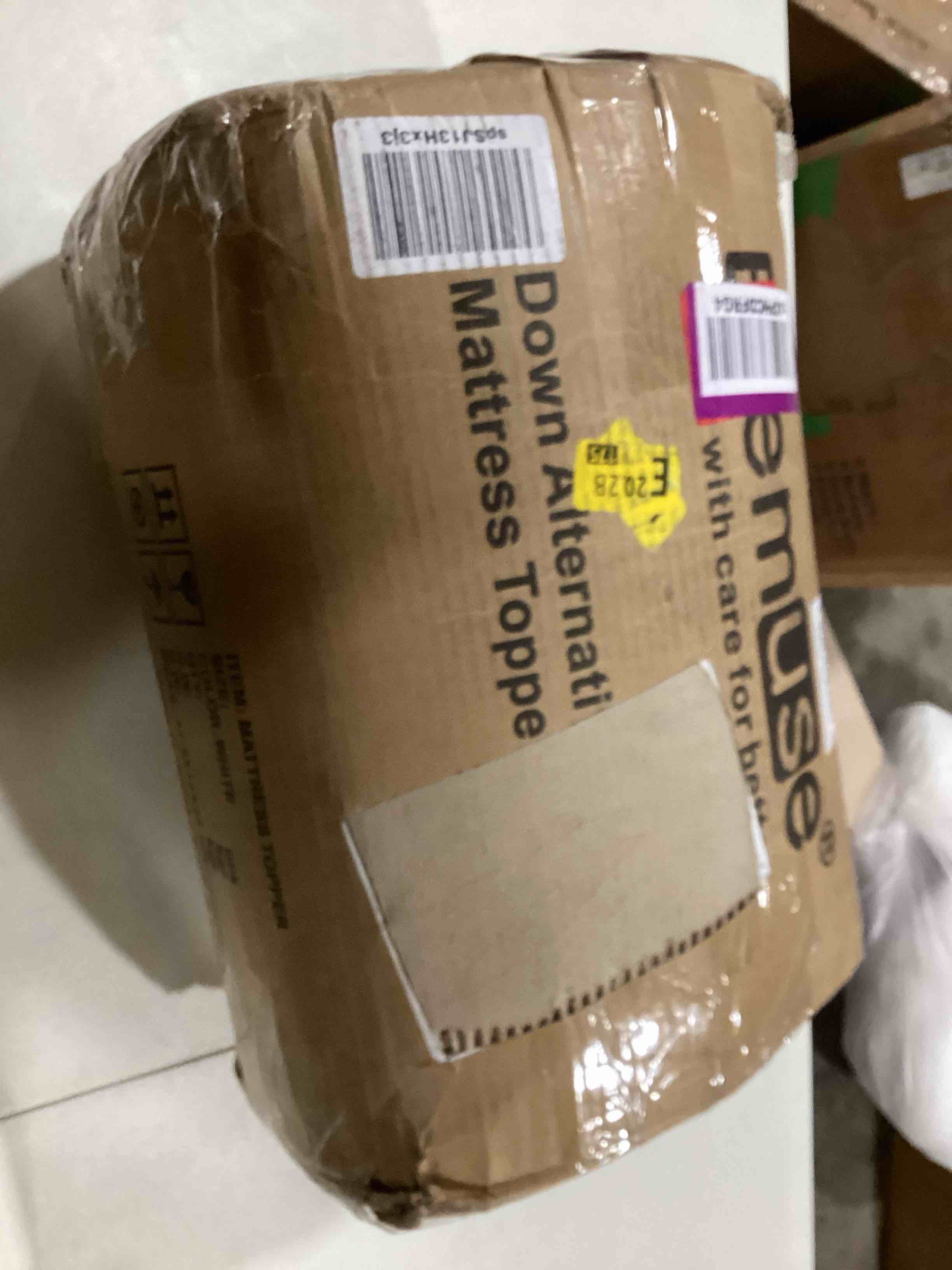 https://s3.amazonaws.com/lotting-images-prod/bidfta/ORG5679726_1716376771183.jpeg