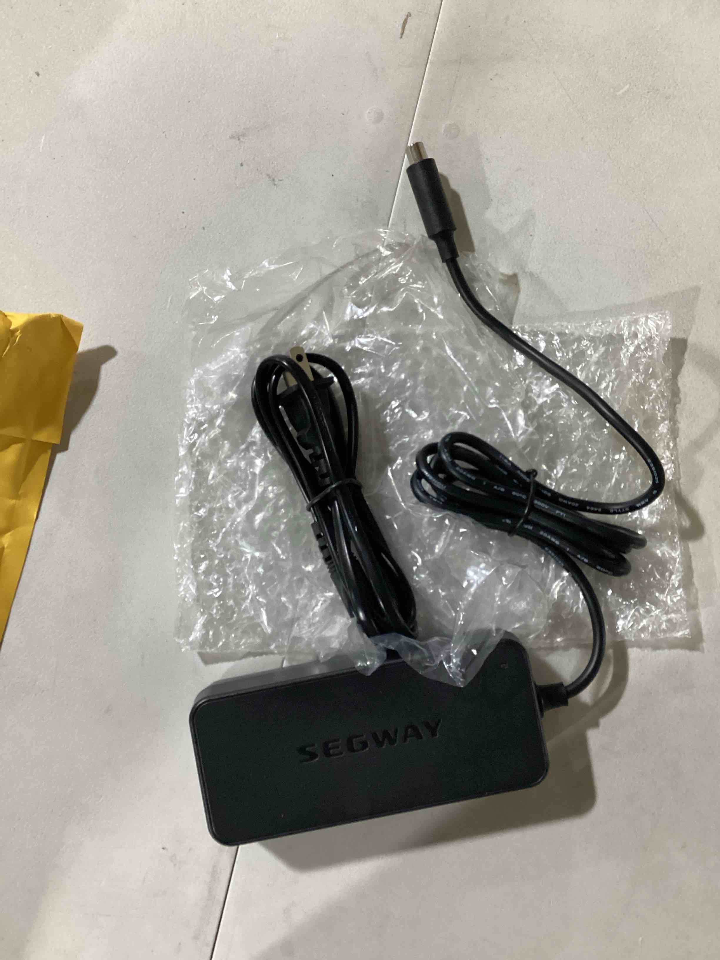 https://s3.amazonaws.com/lotting-images-prod/bidfta/ORG5681629_1716920764720.jpeg