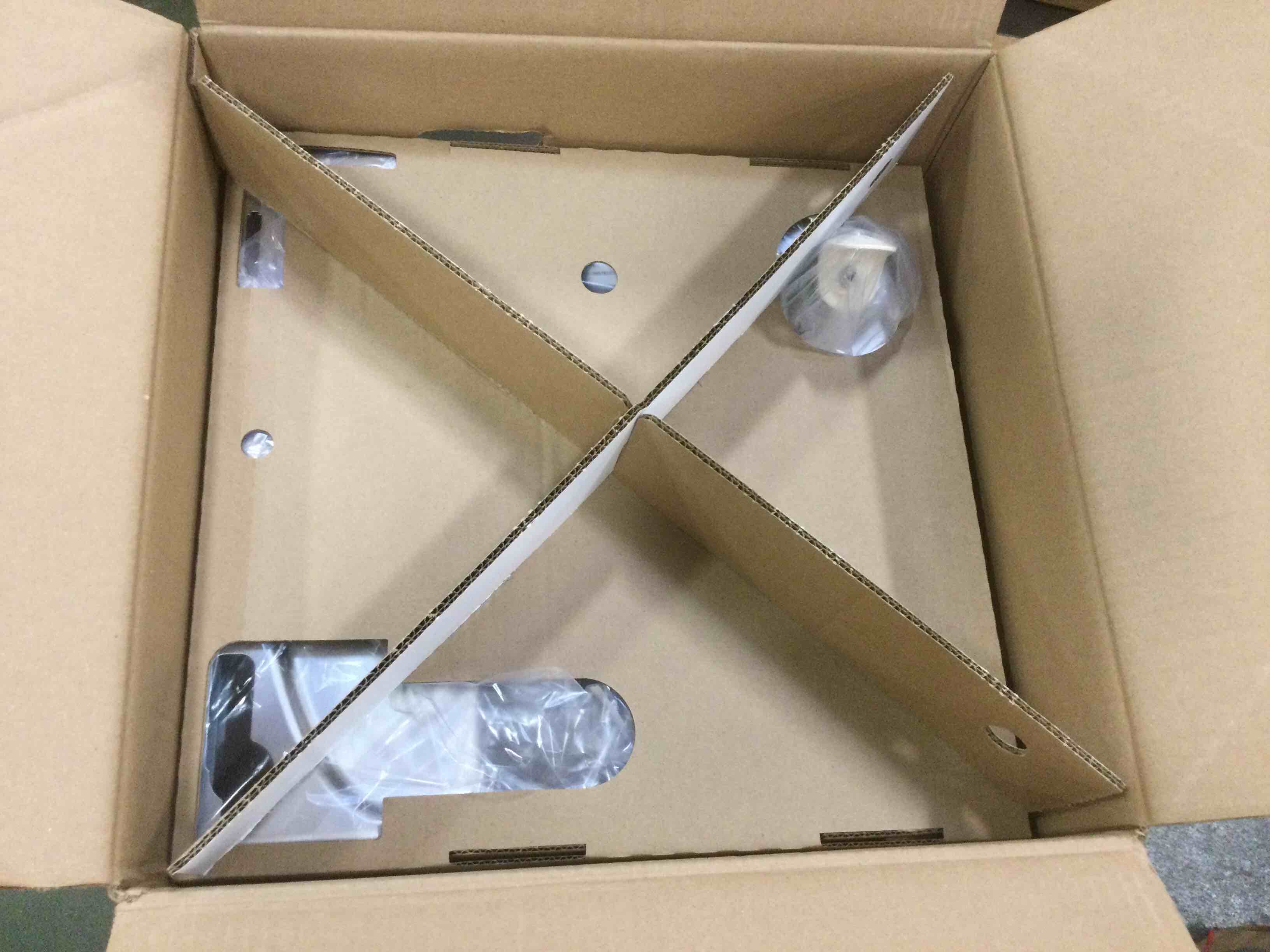 https://s3.amazonaws.com/lotting-images-prod/bidfta/ORG5684868_1706129465512.jpeg