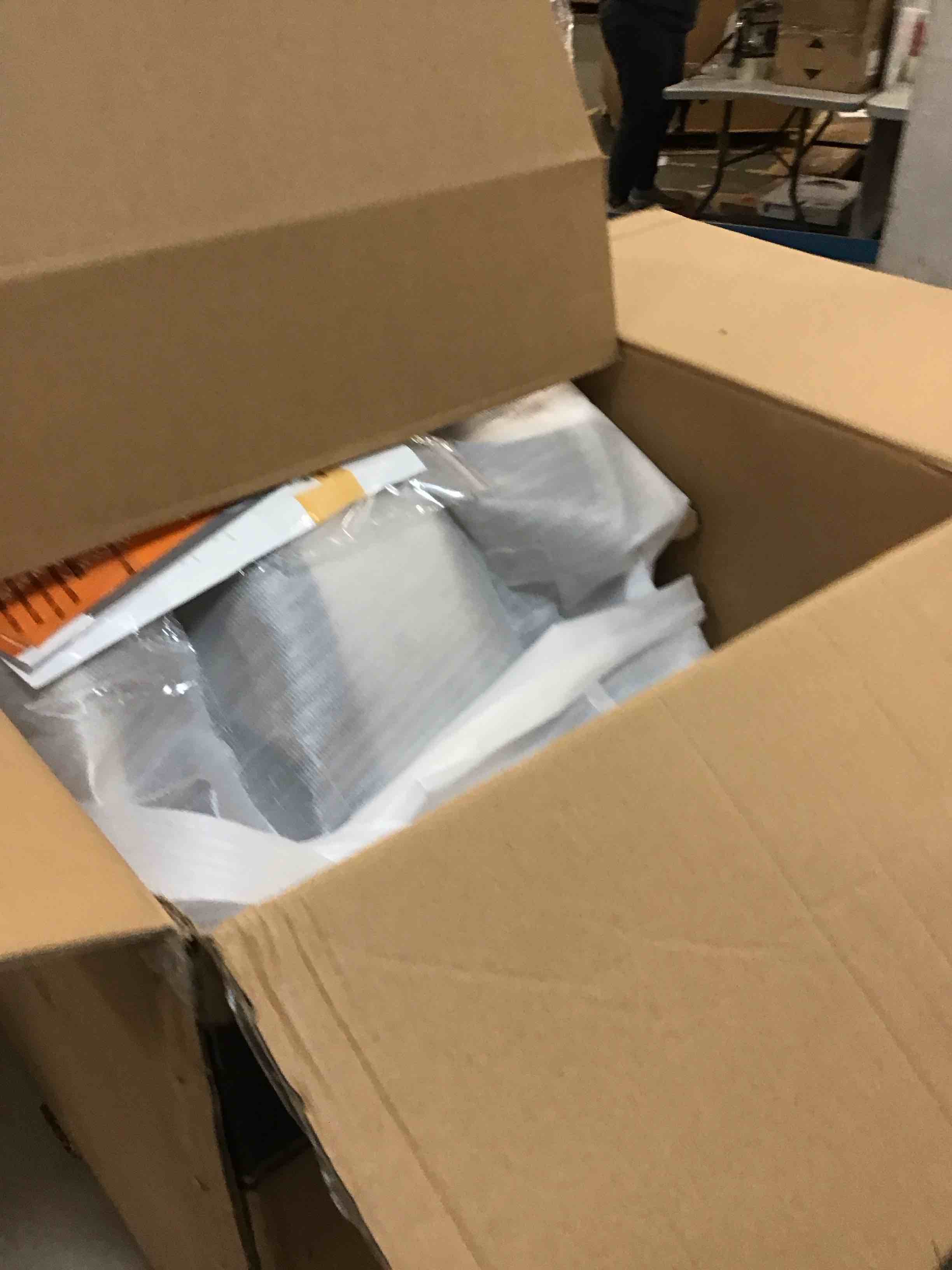 https://s3.amazonaws.com/lotting-images-prod/bidfta/ORG5686622_1706626497203.jpeg