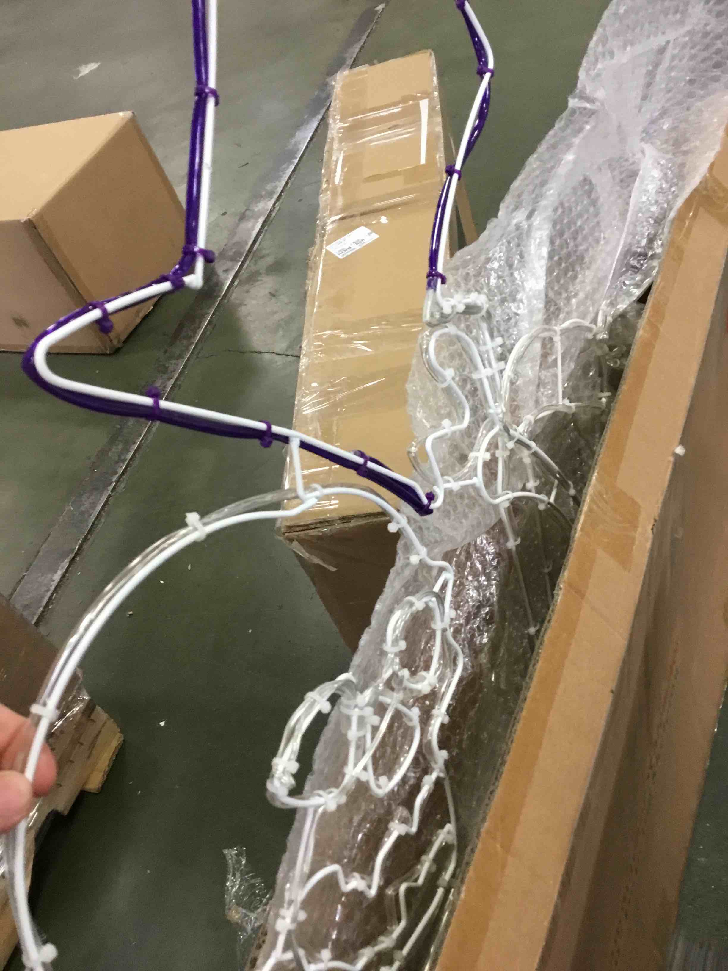 https://s3.amazonaws.com/lotting-images-prod/bidfta/ORG5687008_1705340188537.jpeg