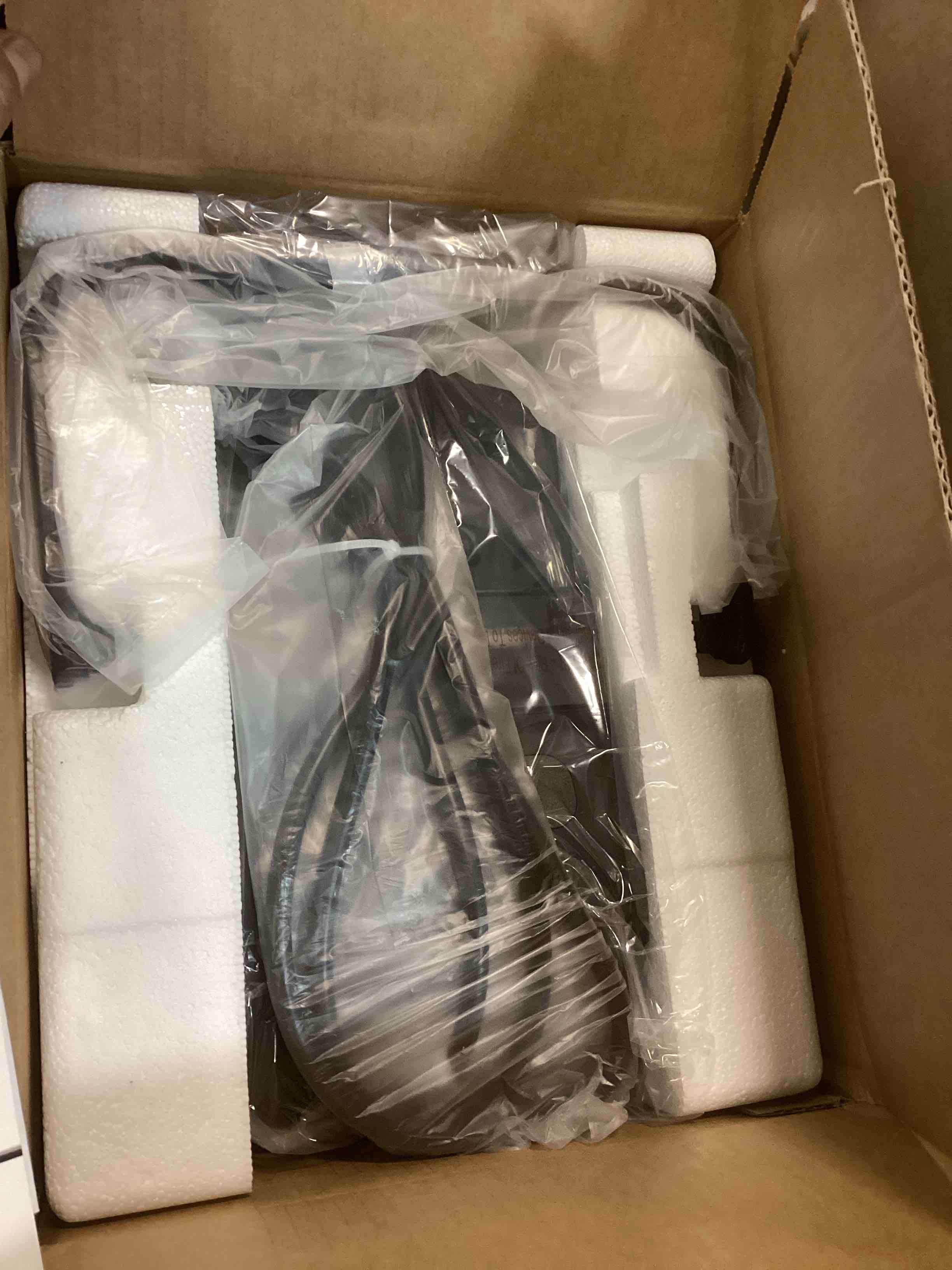 https://s3.amazonaws.com/lotting-images-prod/bidfta/ORG5690784_1705599047016.jpeg