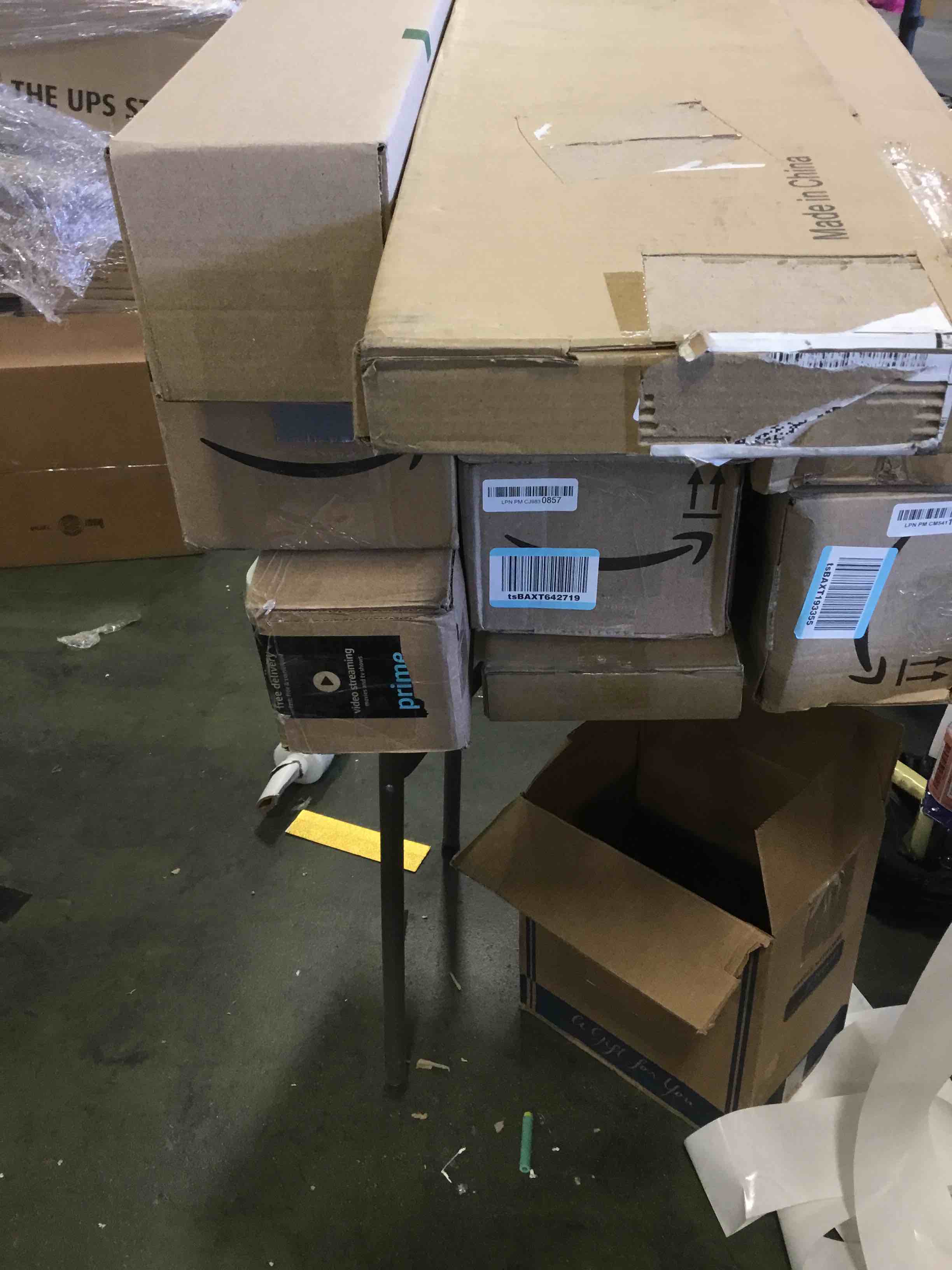 https://s3.amazonaws.com/lotting-images-prod/bidfta/ORG5692259_1705776582836.jpeg