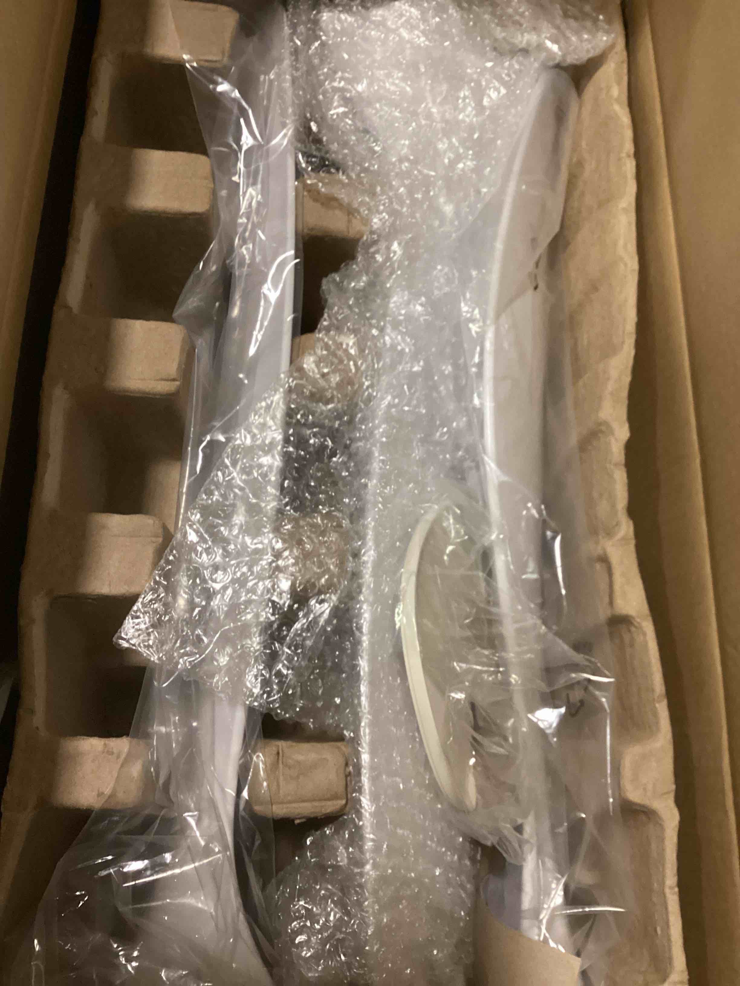https://s3.amazonaws.com/lotting-images-prod/bidfta/ORG5692620_1706042388825.jpeg