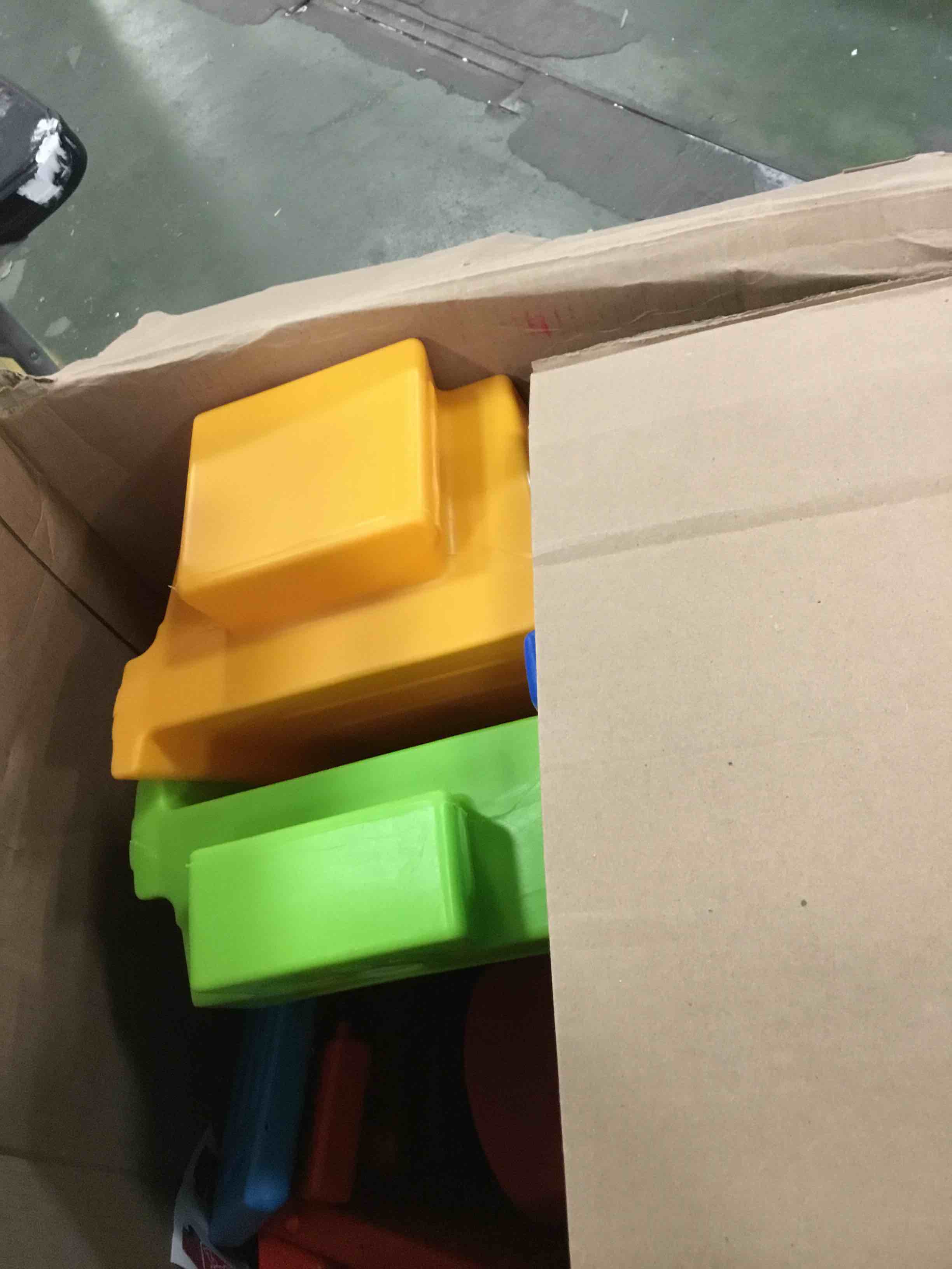 https://s3.amazonaws.com/lotting-images-prod/bidfta/ORG5693816_1706115694525.jpeg