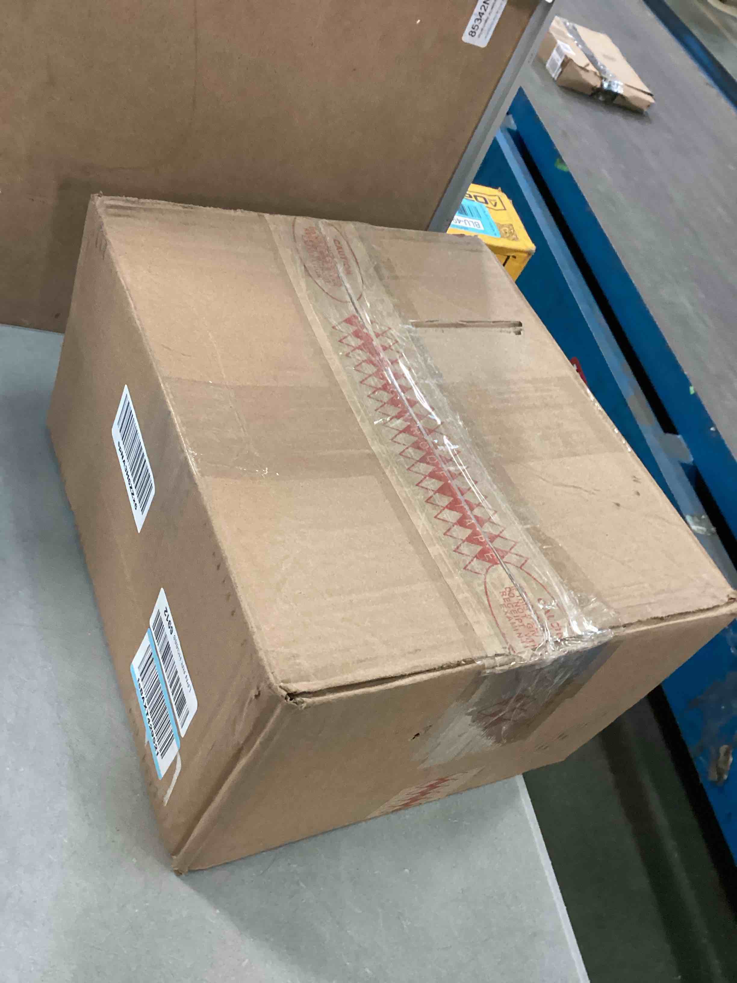 https://s3.amazonaws.com/lotting-images-prod/bidfta/ORG5694541_1705413205120.jpeg