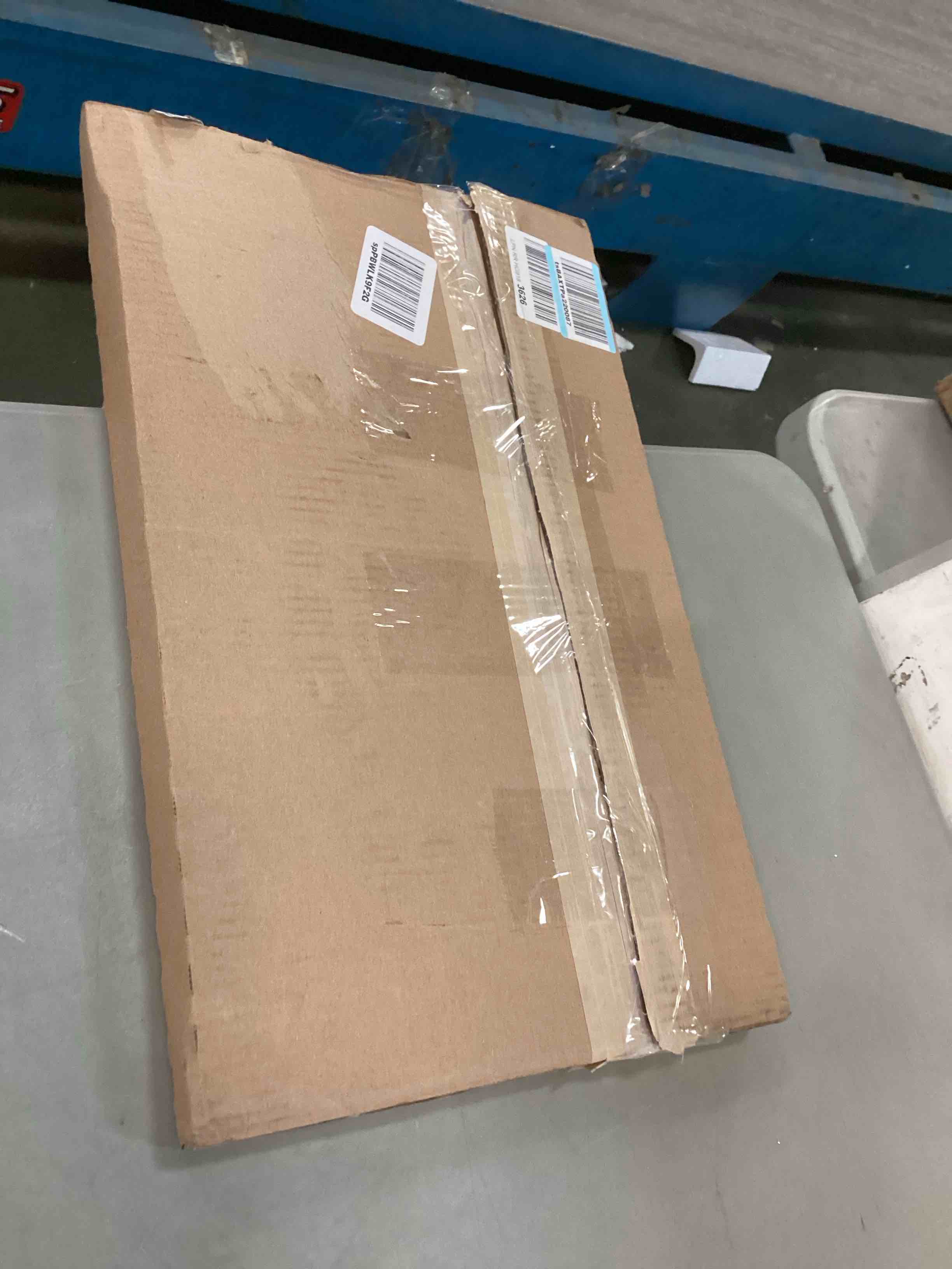 https://s3.amazonaws.com/lotting-images-prod/bidfta/ORG5694909_1705502011964.jpeg