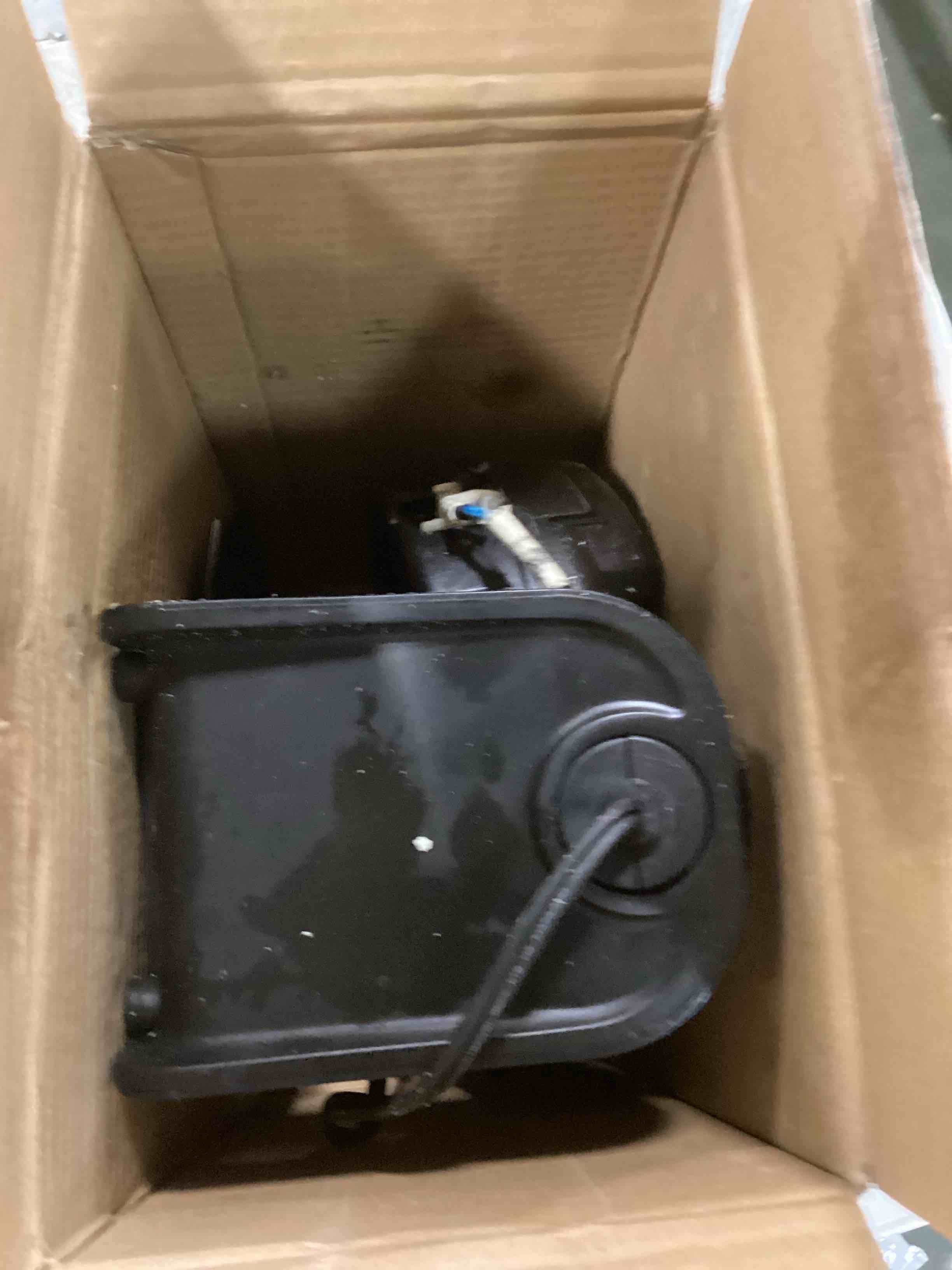 https://s3.amazonaws.com/lotting-images-prod/bidfta/ORG5695204_1705599047319.jpeg