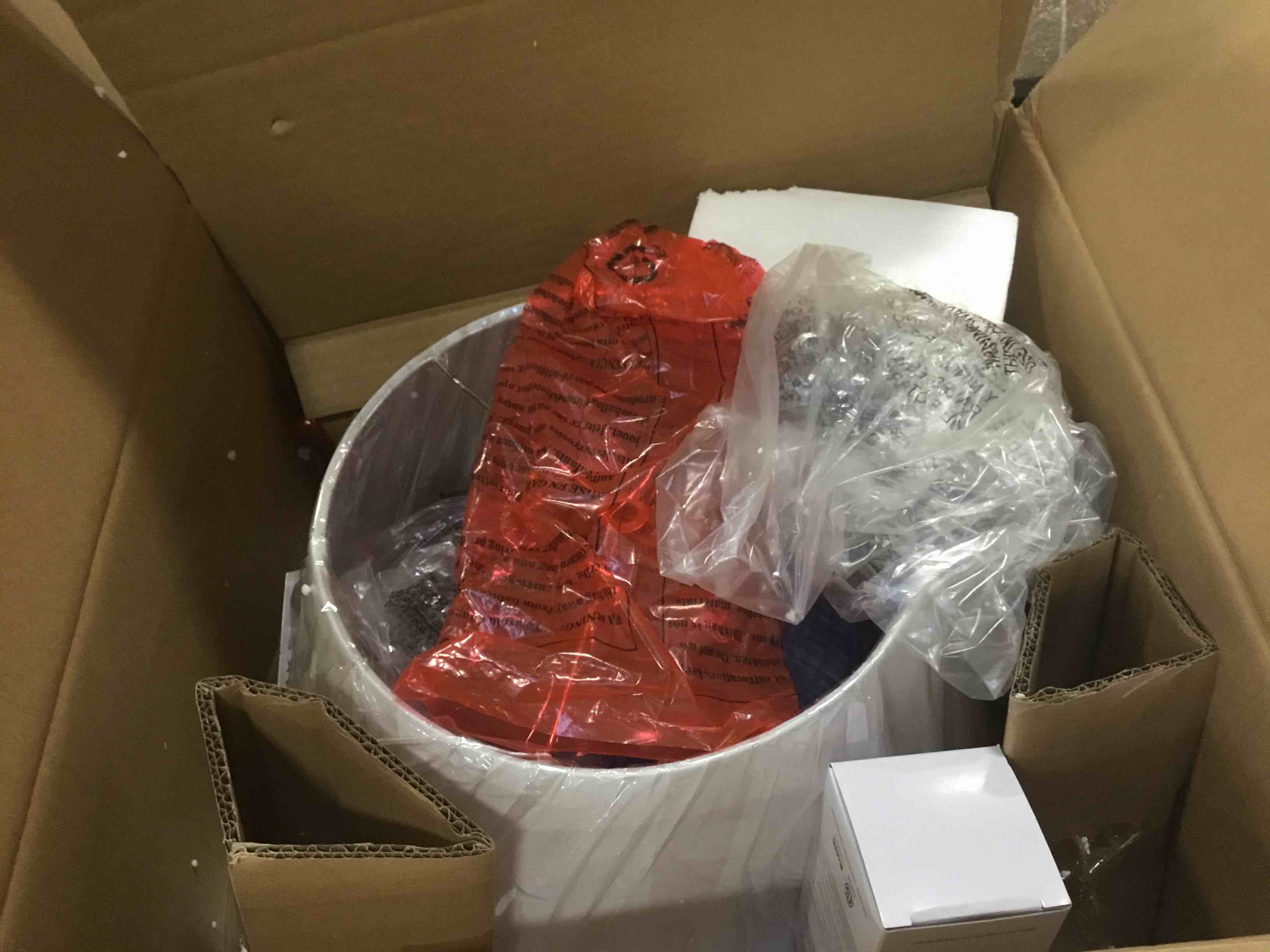 https://s3.amazonaws.com/lotting-images-prod/bidfta/ORG5697066_1715166976730.jpeg