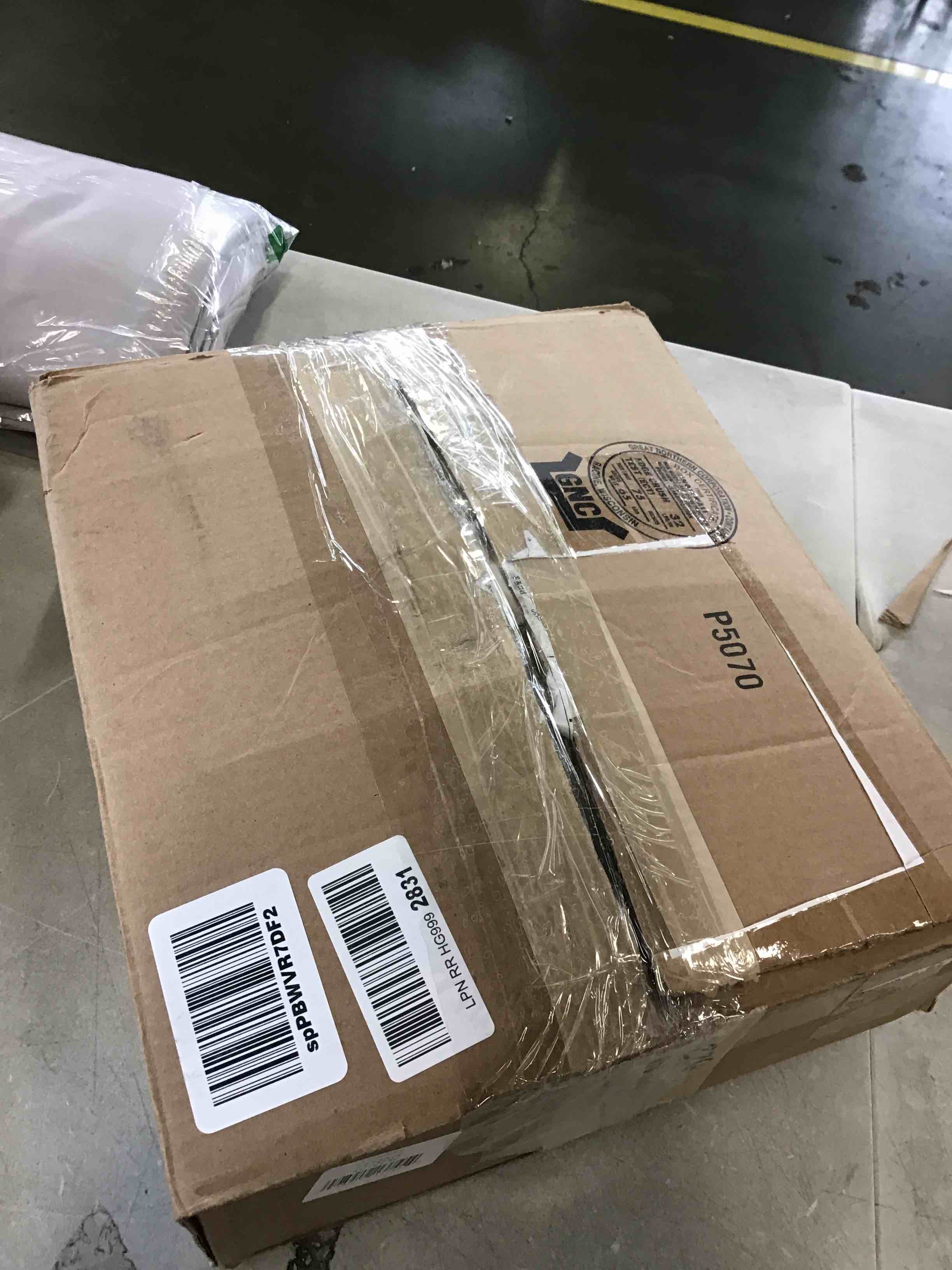 https://s3.amazonaws.com/lotting-images-prod/bidfta/ORG5698588_1715099866369.jpeg