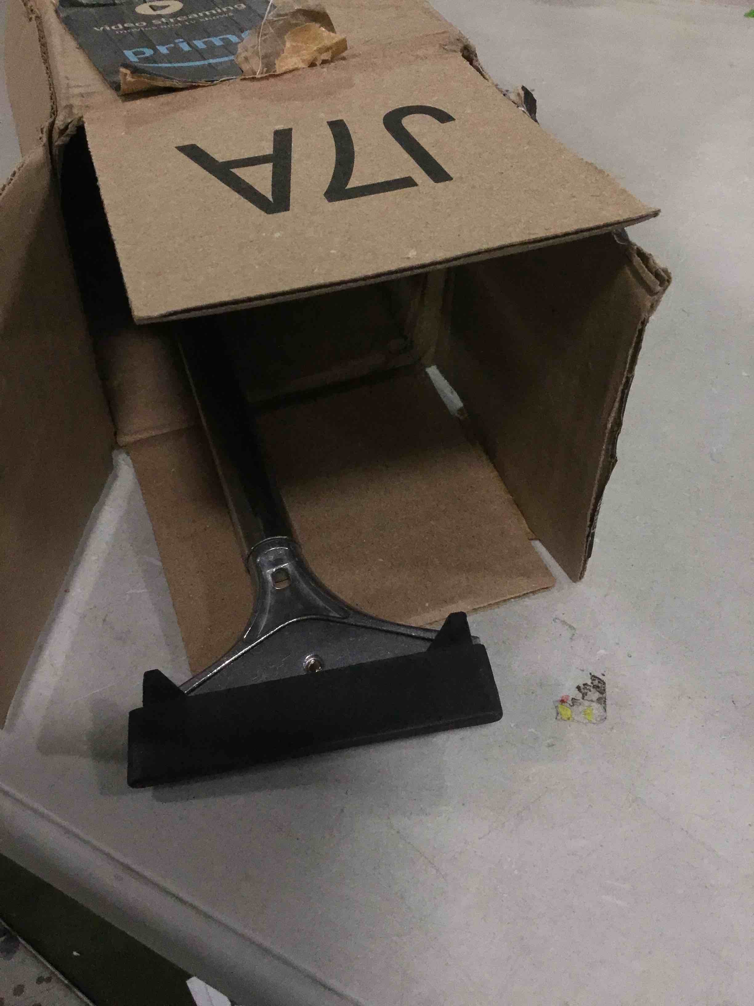 https://s3.amazonaws.com/lotting-images-prod/bidfta/ORG5699387_1715282556528.jpeg