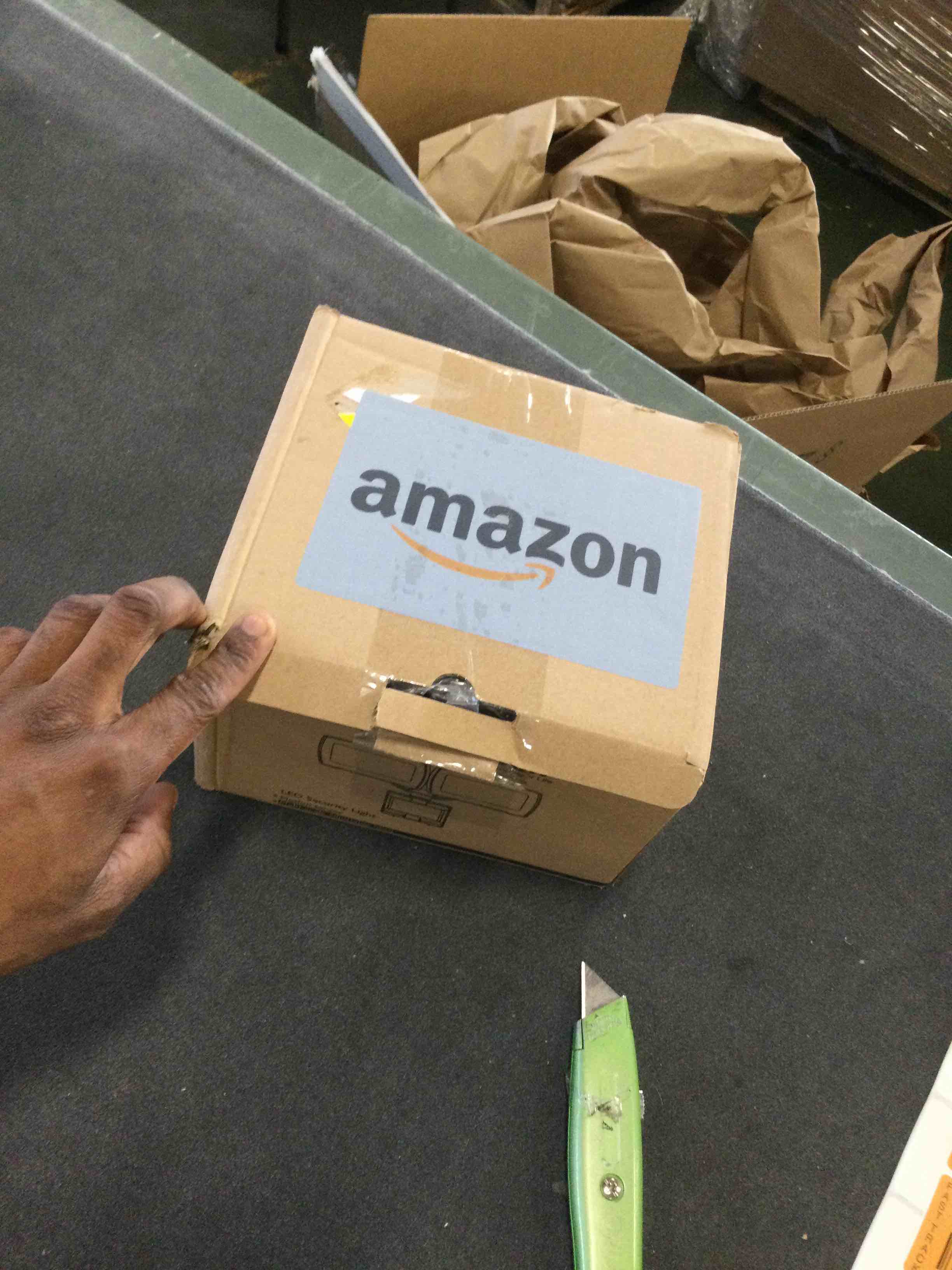 https://s3.amazonaws.com/lotting-images-prod/bidfta/ORG5700973_1714565142043.jpeg