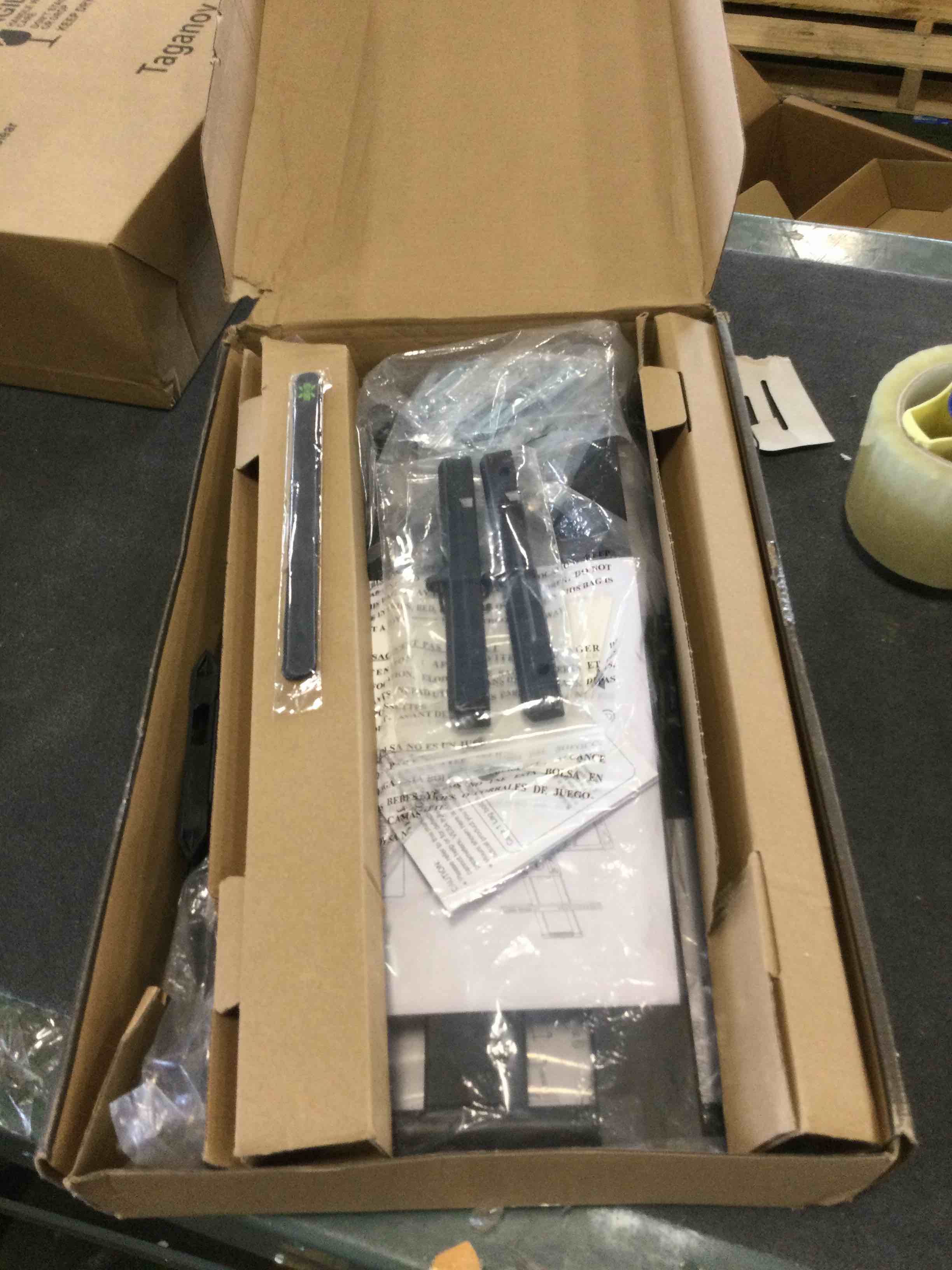https://s3.amazonaws.com/lotting-images-prod/bidfta/ORG5701051_1714571069804.jpeg