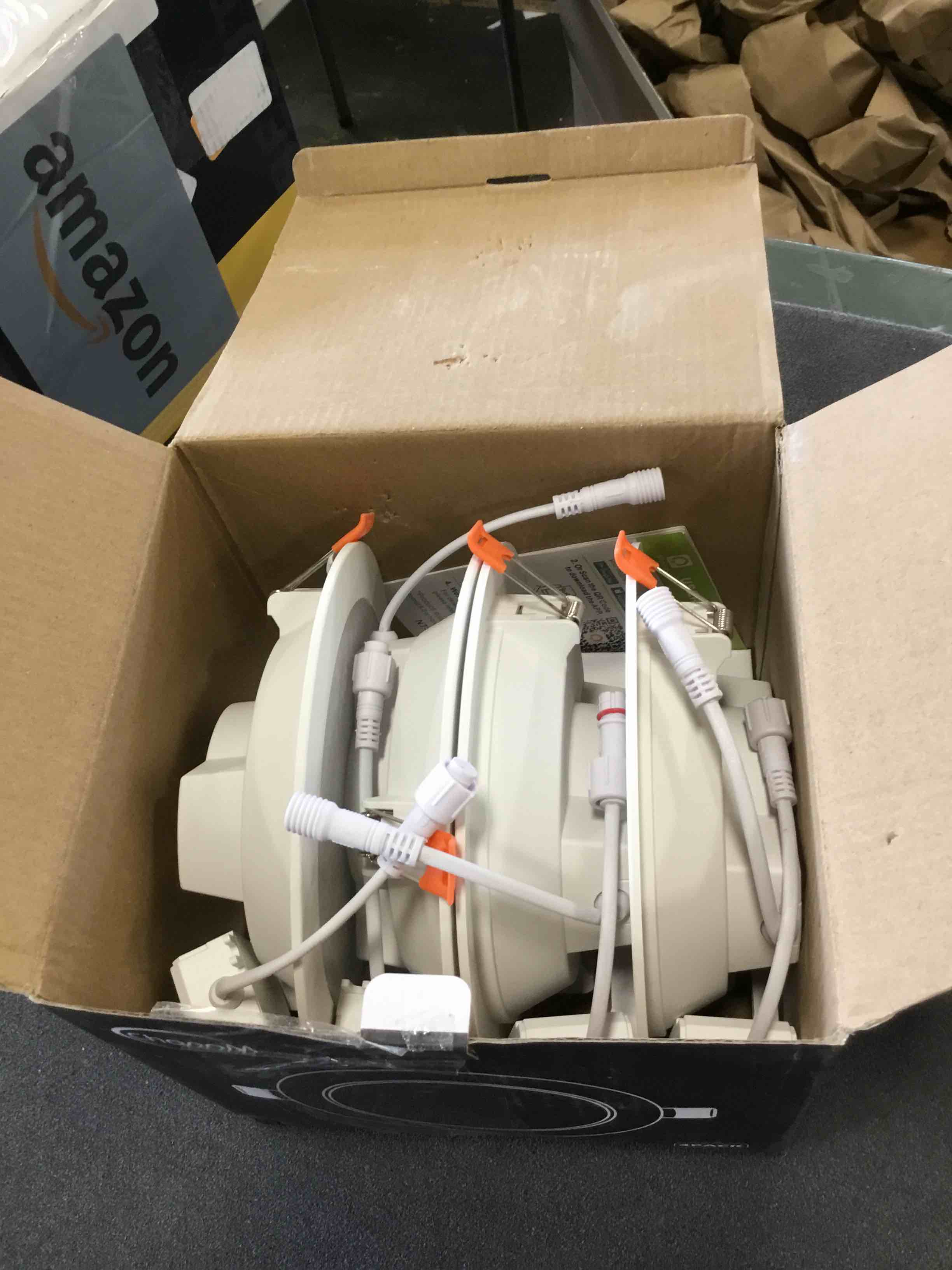 https://s3.amazonaws.com/lotting-images-prod/bidfta/ORG5701235_1714591560470.jpeg