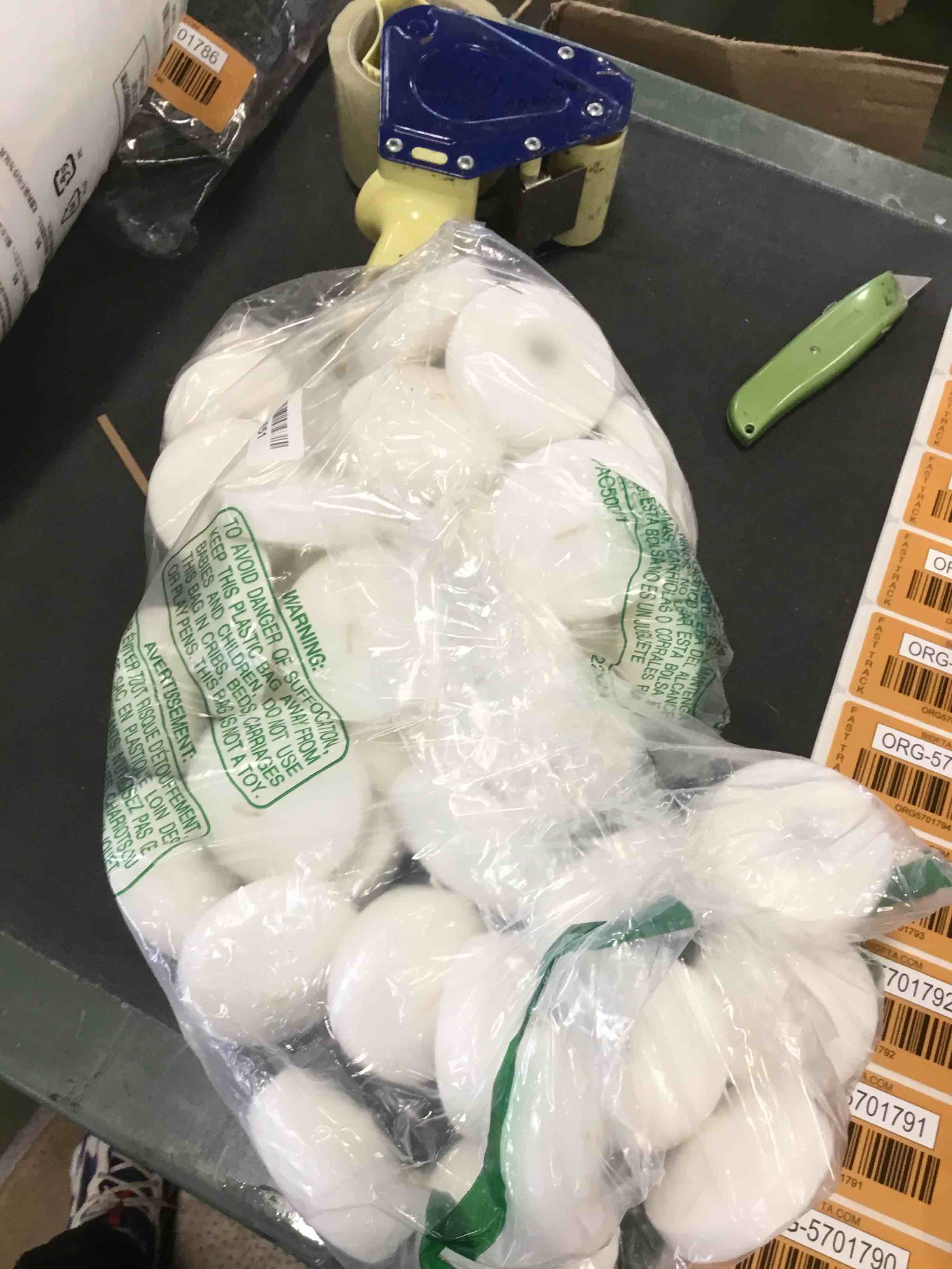 https://s3.amazonaws.com/lotting-images-prod/bidfta/ORG5701788_1714758024575.jpeg