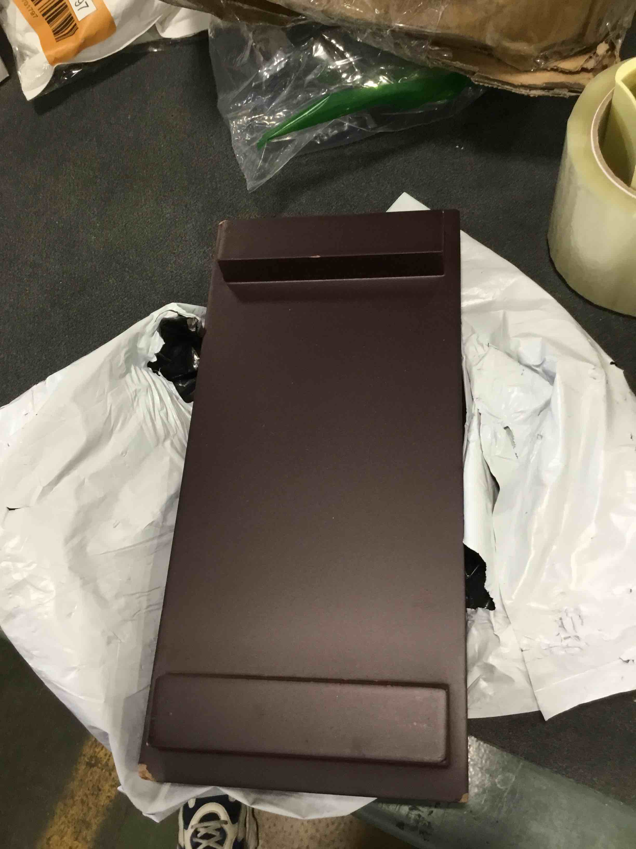 https://s3.amazonaws.com/lotting-images-prod/bidfta/ORG5701802_1714758805745.jpeg