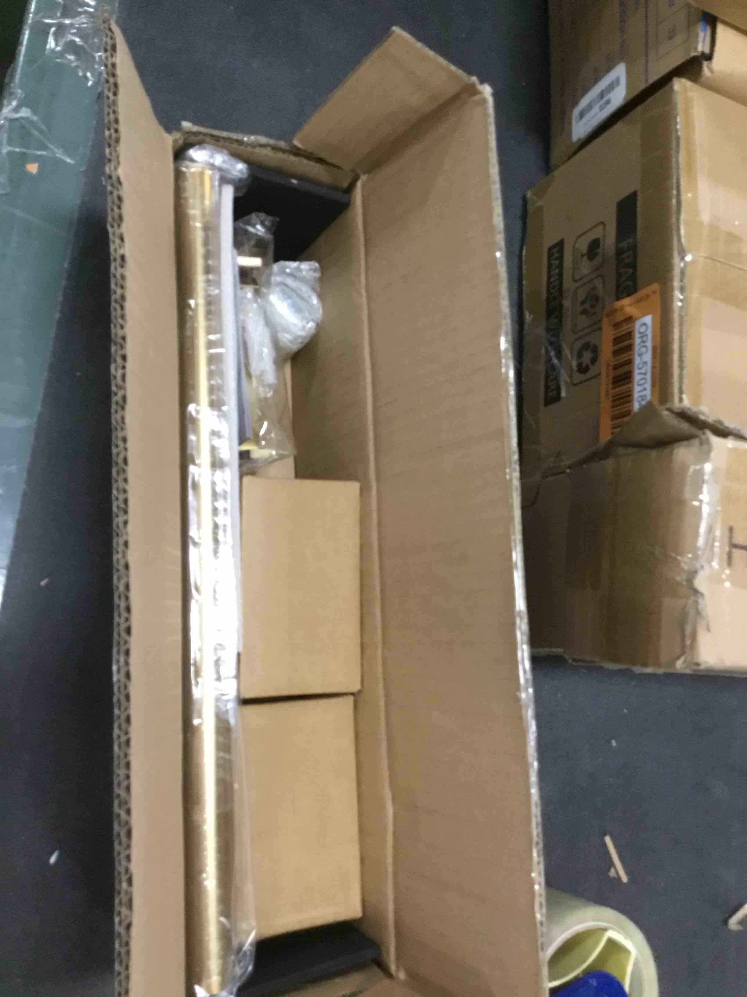 https://s3.amazonaws.com/lotting-images-prod/bidfta/ORG5701846_1714764668046.jpeg