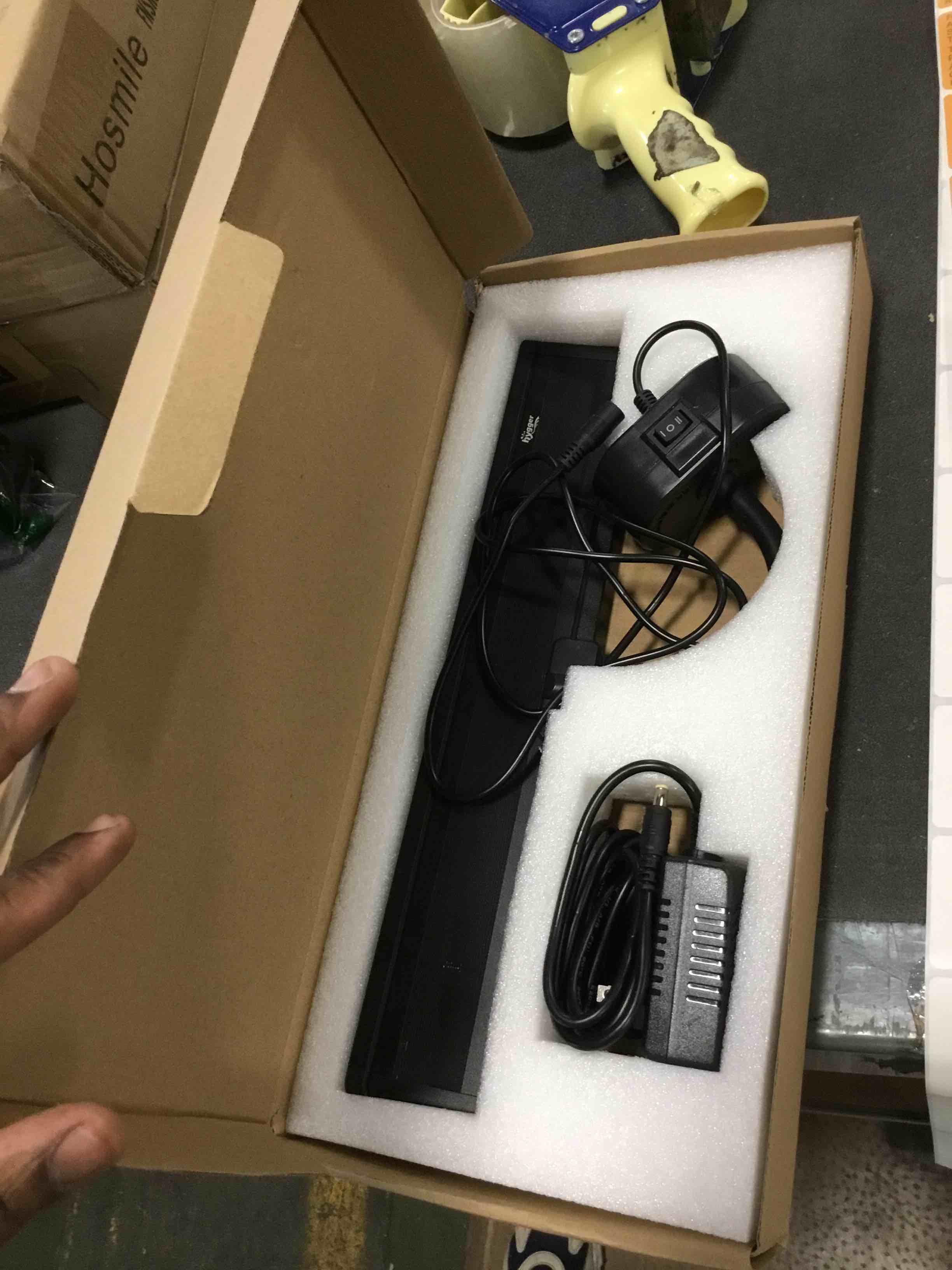 https://s3.amazonaws.com/lotting-images-prod/bidfta/ORG5701852_1714765157631.jpeg