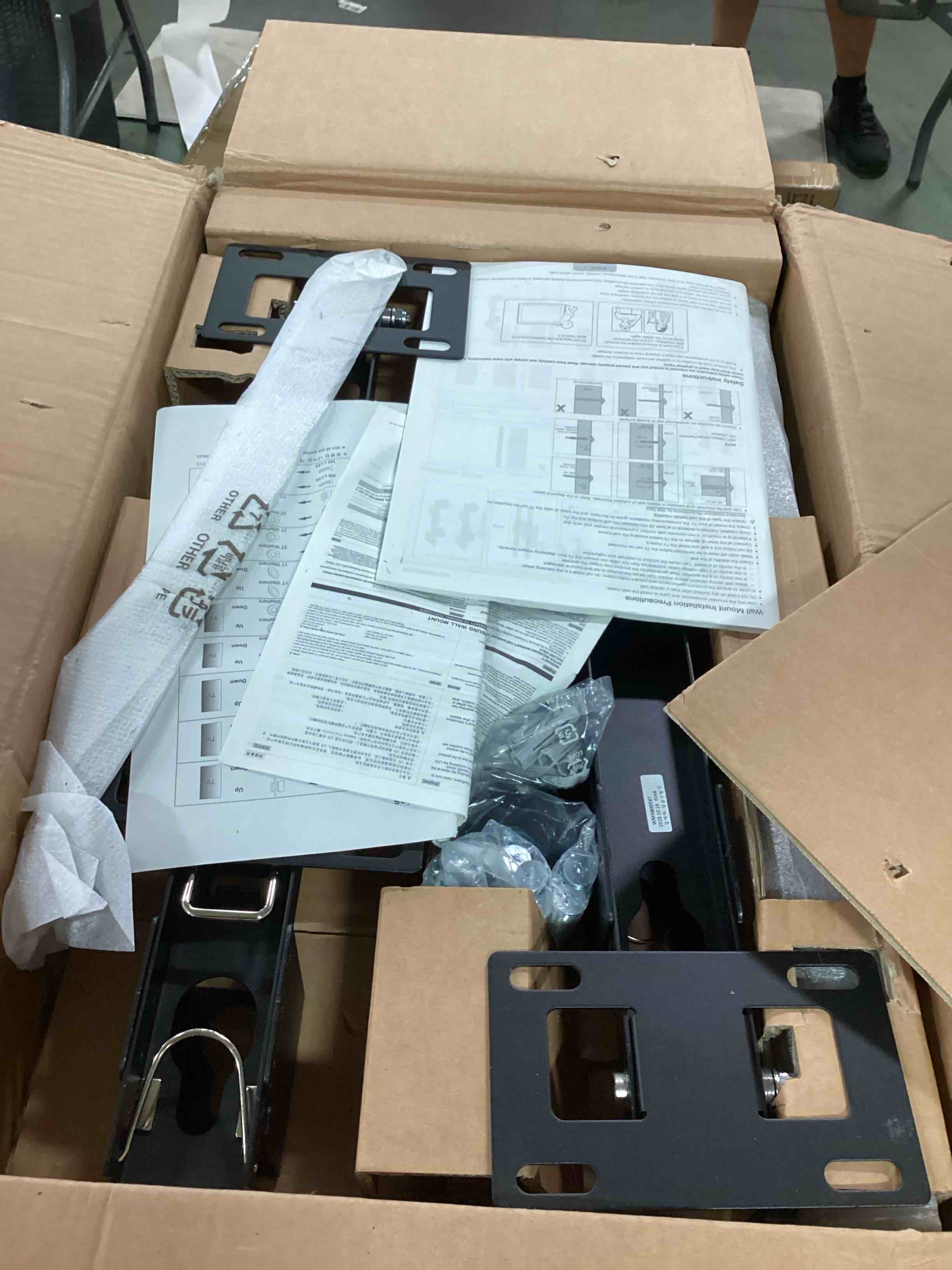 https://s3.amazonaws.com/lotting-images-prod/bidfta/ORG5702578_1715347310280.jpeg