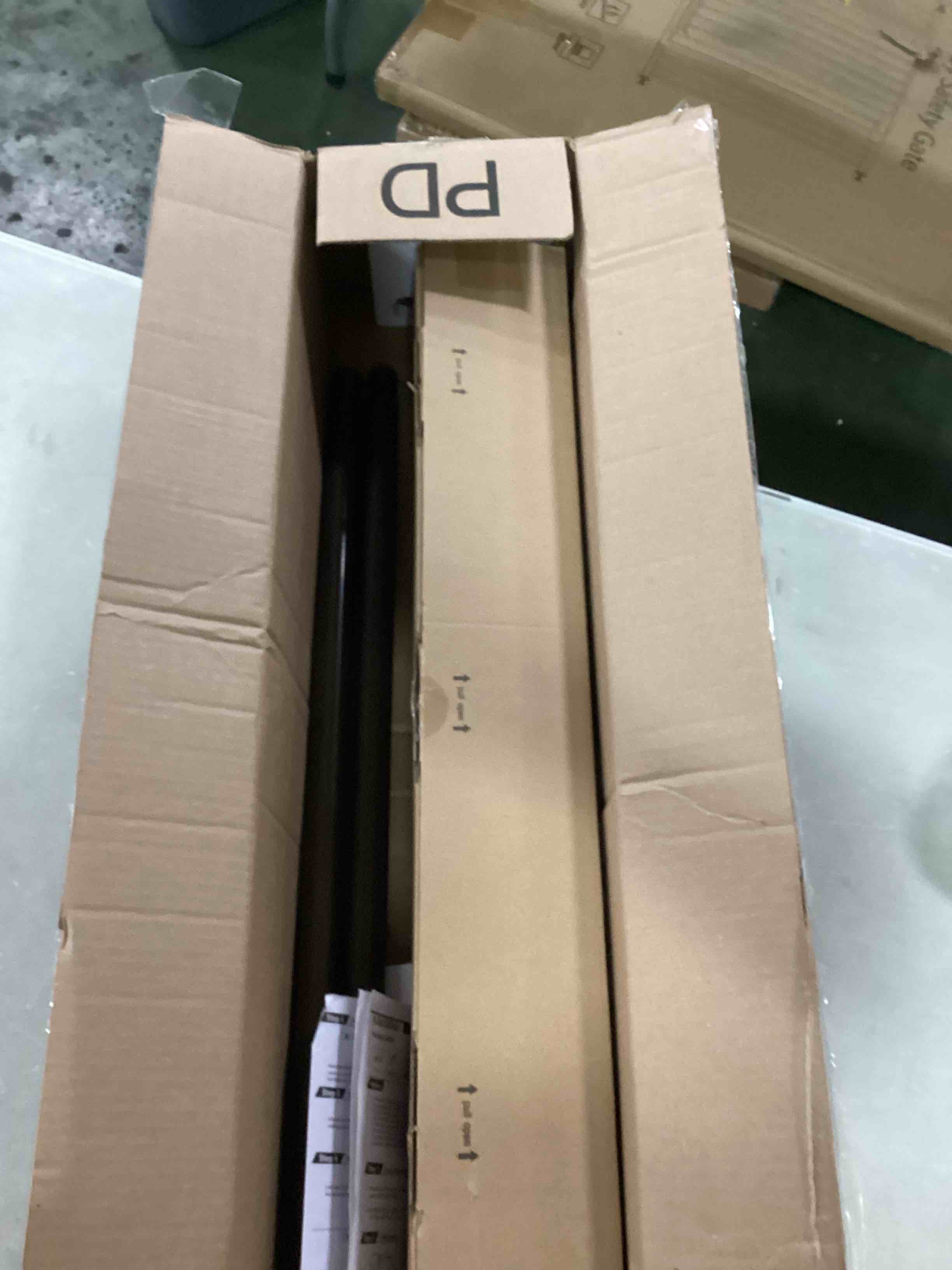 https://s3.amazonaws.com/lotting-images-prod/bidfta/ORG5702587_1715348571668.jpeg