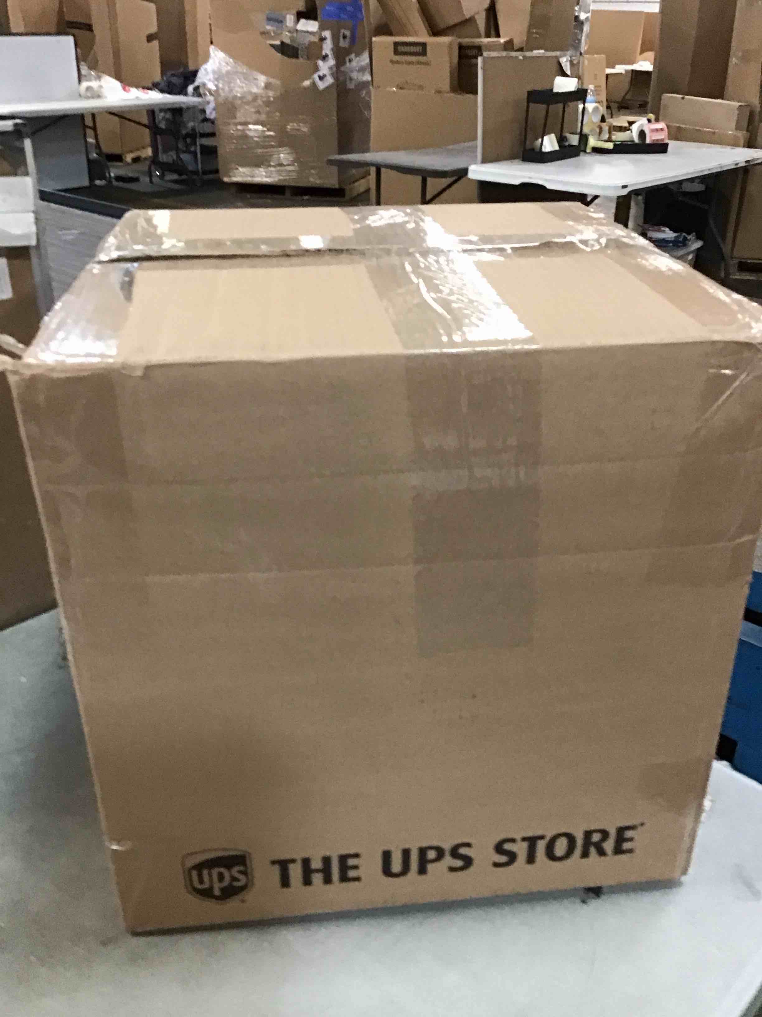https://s3.amazonaws.com/lotting-images-prod/bidfta/ORG5703561_1714829235628.jpeg