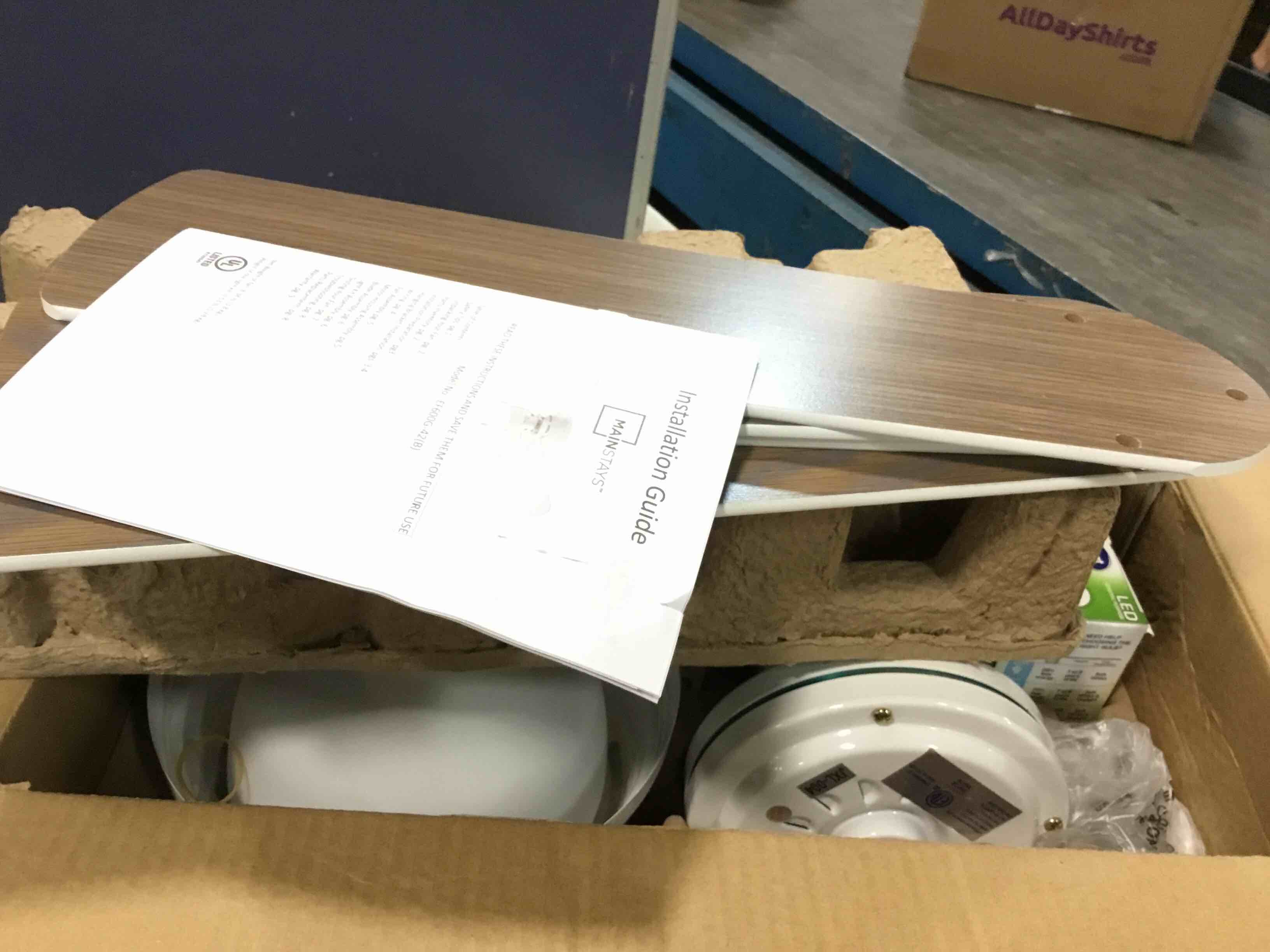 https://s3.amazonaws.com/lotting-images-prod/bidfta/ORG5704081_1715103883602.jpeg