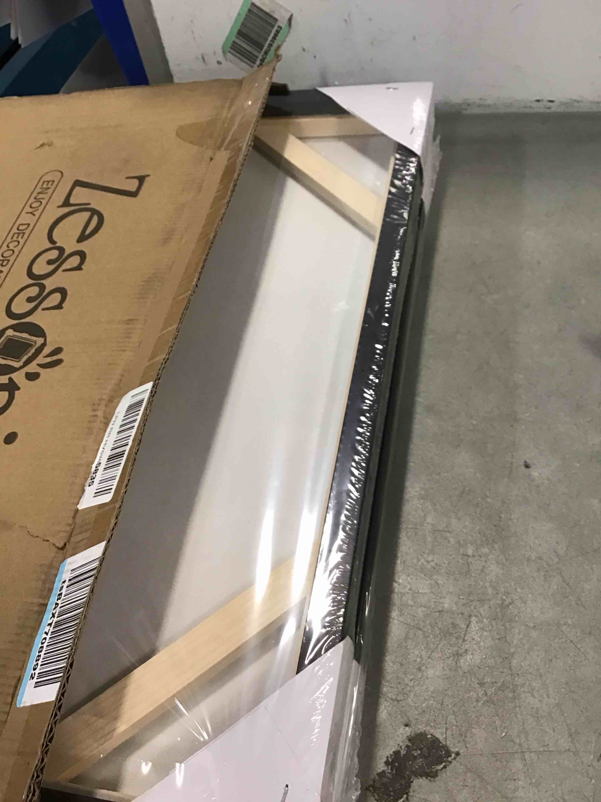 https://s3.amazonaws.com/lotting-images-prod/bidfta/ORG5704687_1715344795135.jpeg