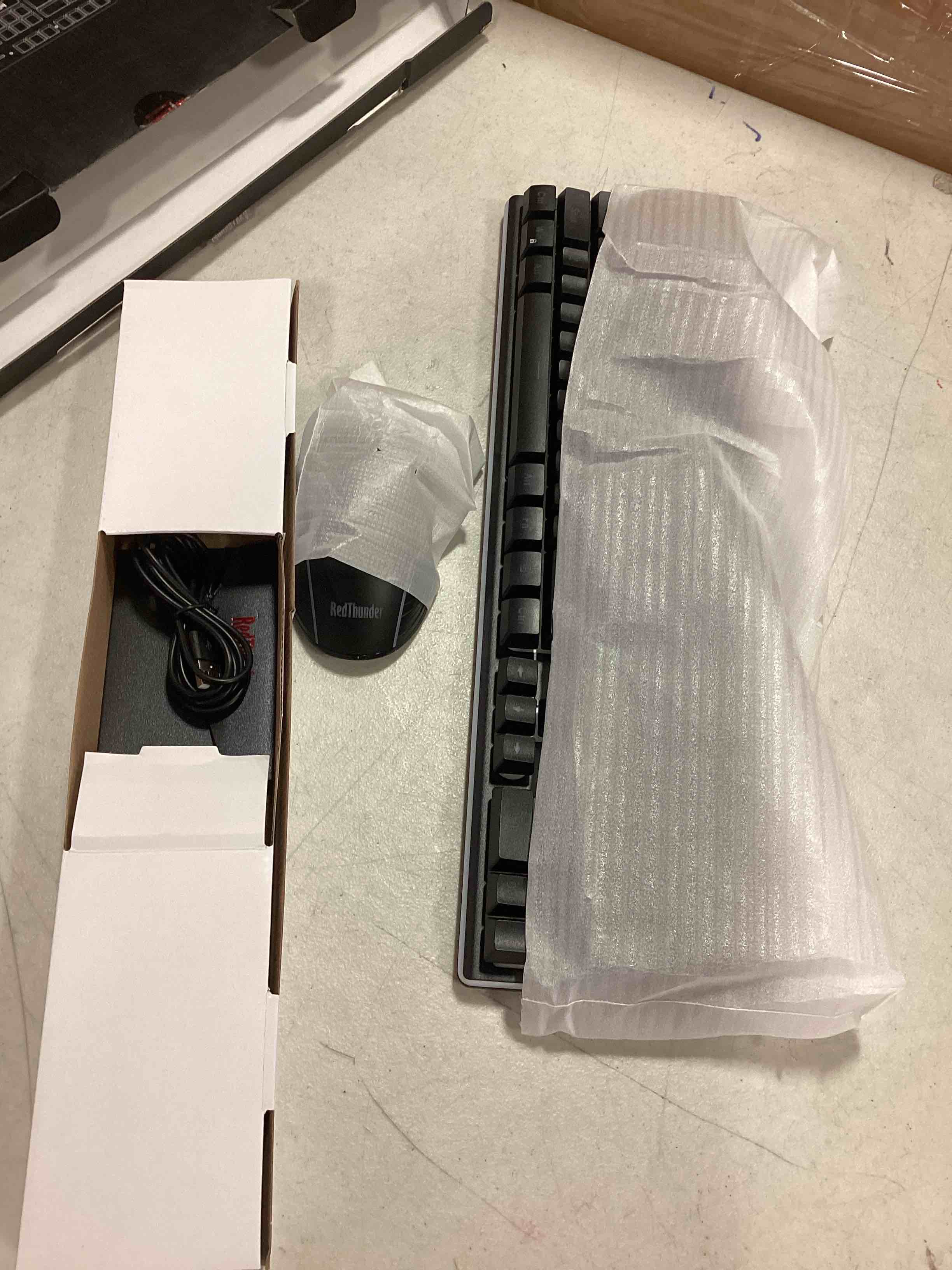https://s3.amazonaws.com/lotting-images-prod/bidfta/ORG5705340_1715878056289.jpeg