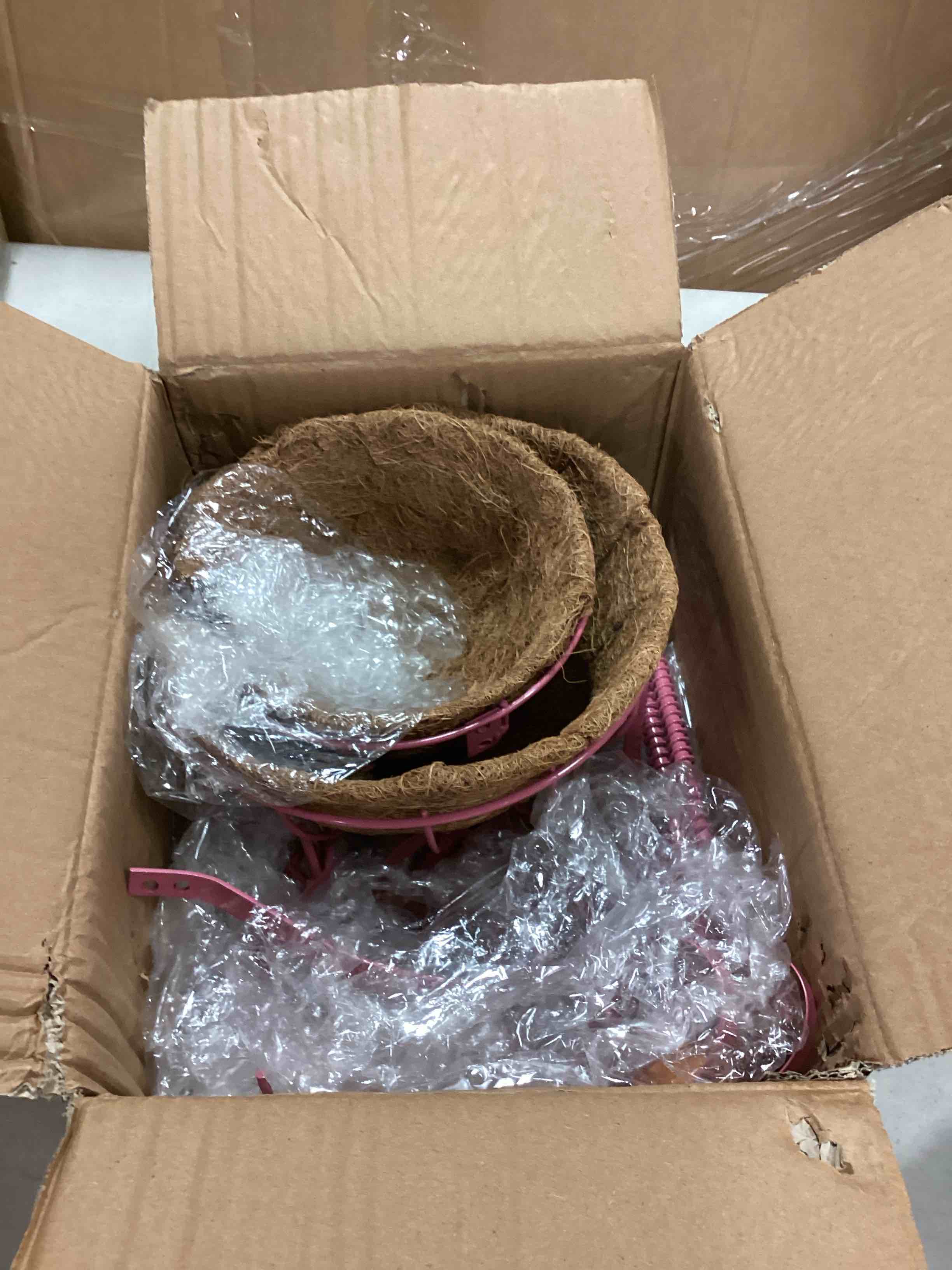 https://s3.amazonaws.com/lotting-images-prod/bidfta/ORG5705384_1715884098300.jpeg