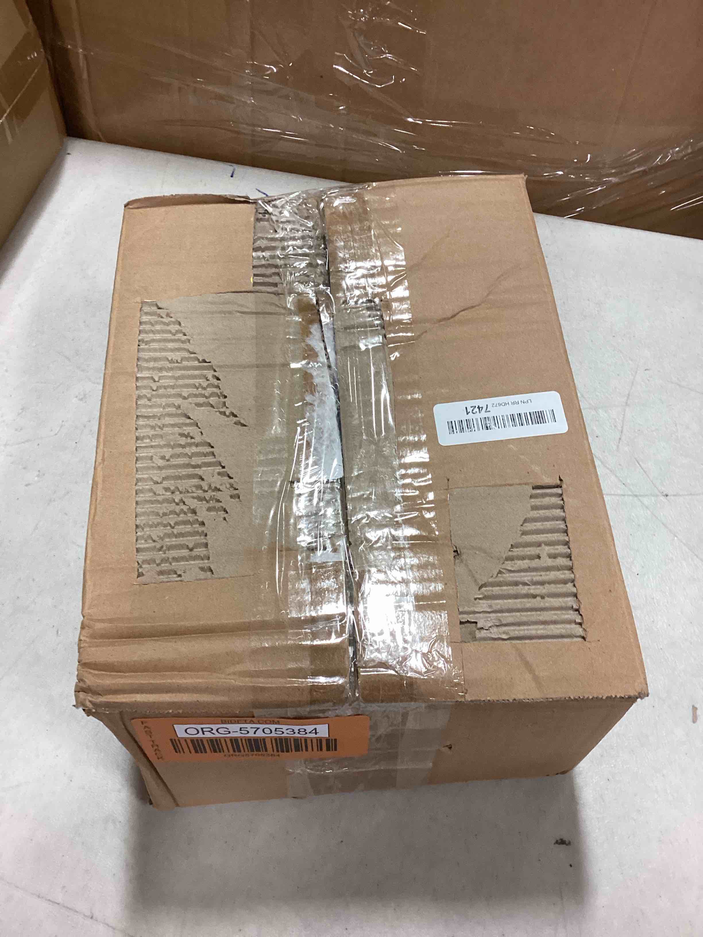 https://s3.amazonaws.com/lotting-images-prod/bidfta/ORG5705384_1715884133568.jpeg