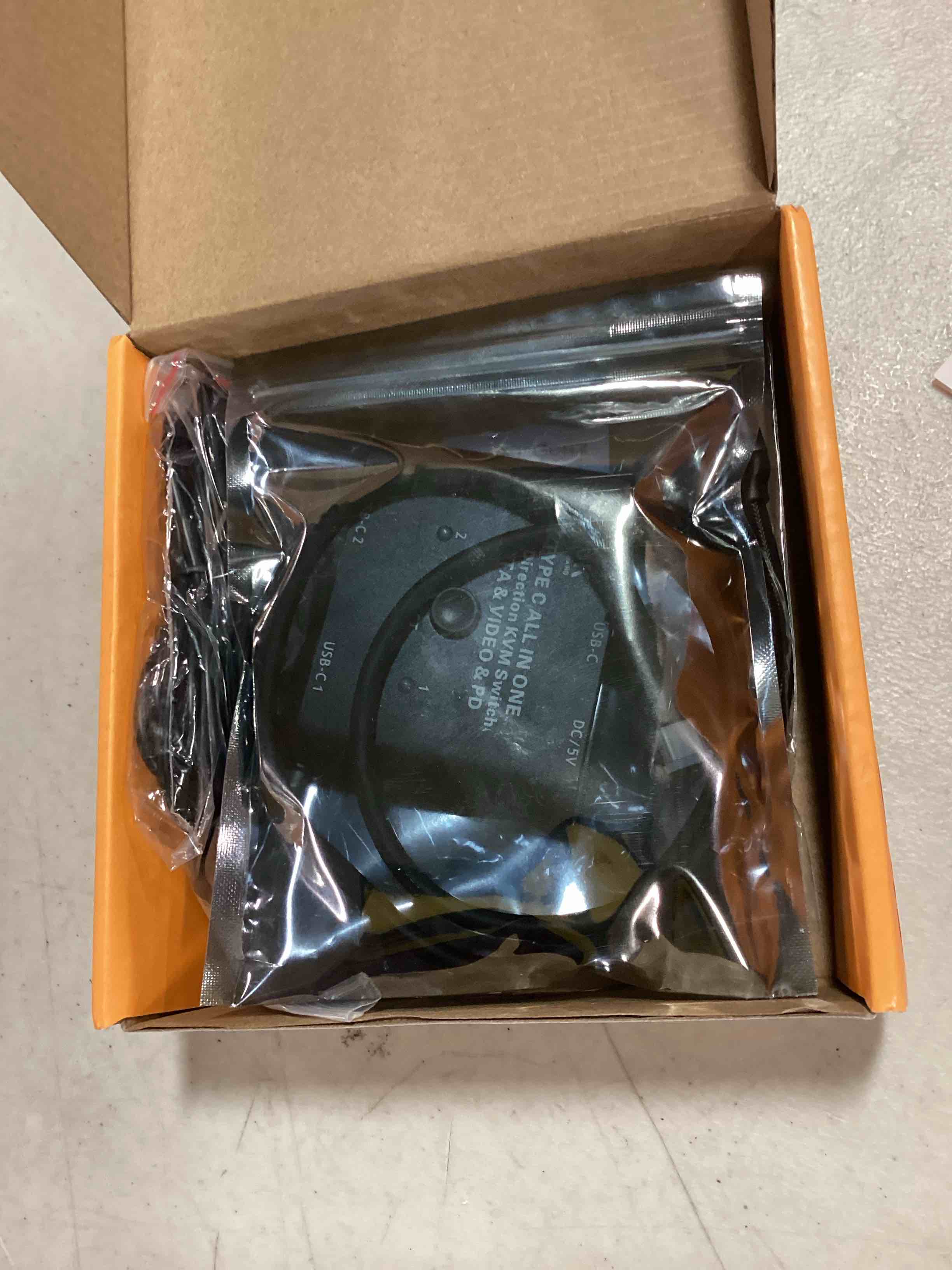 https://s3.amazonaws.com/lotting-images-prod/bidfta/ORG5705423_1715887845955.jpeg