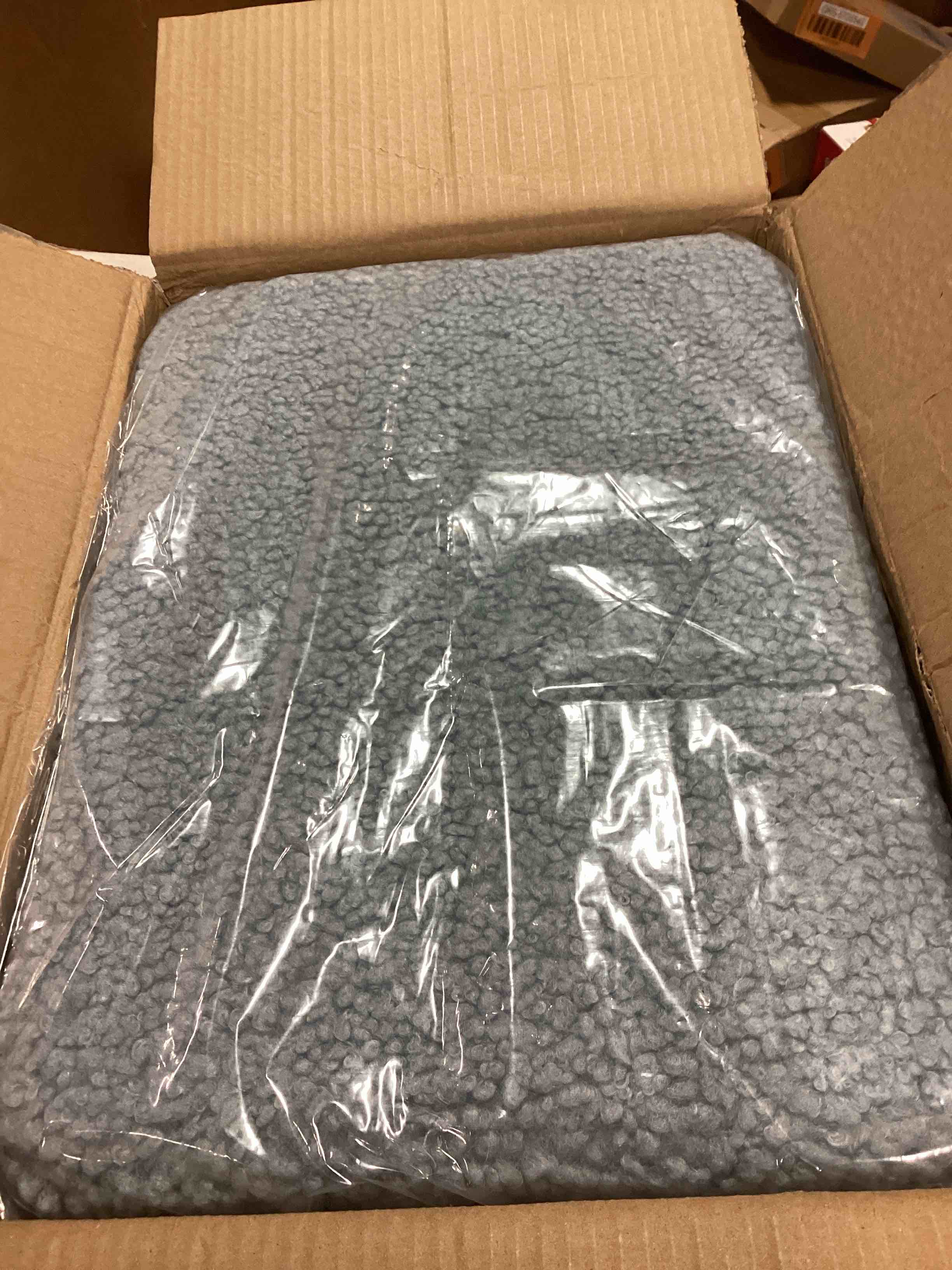 https://s3.amazonaws.com/lotting-images-prod/bidfta/ORG5705548_1715958761434.jpeg