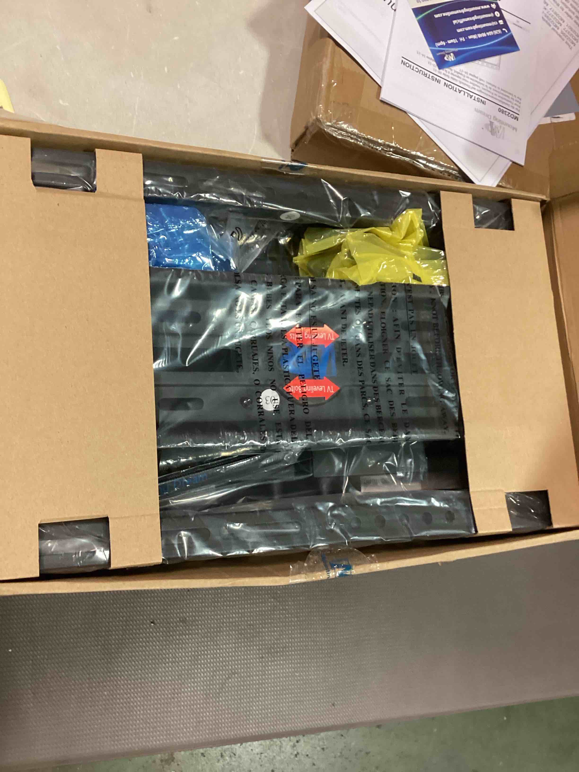 https://s3.amazonaws.com/lotting-images-prod/bidfta/ORG5705964_1716130835833.jpeg