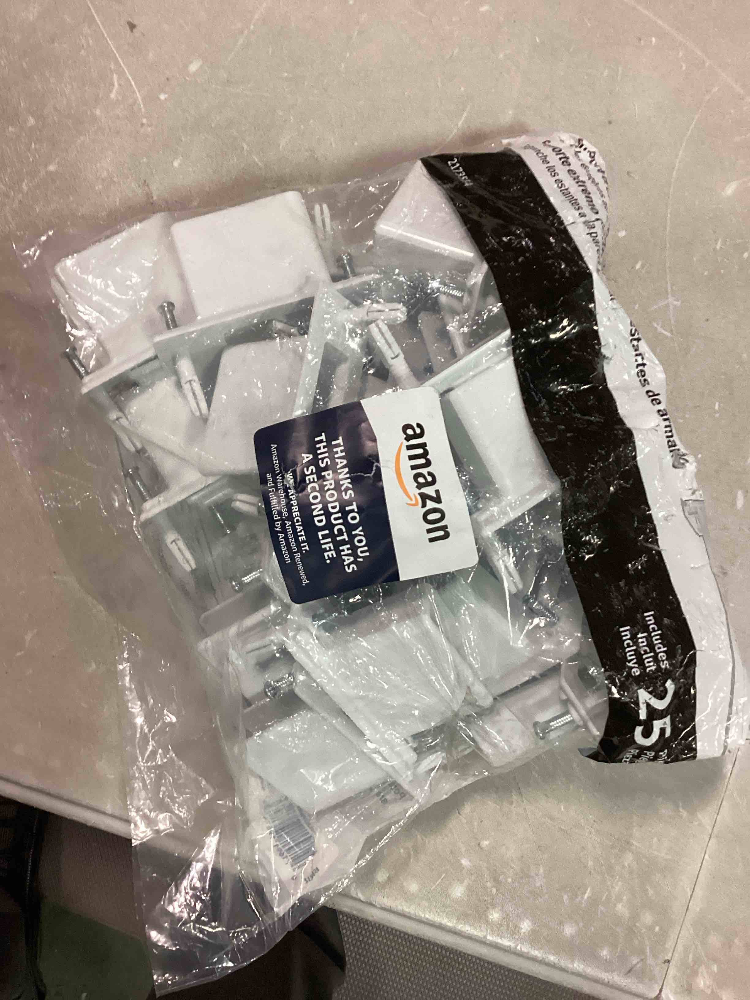 https://s3.amazonaws.com/lotting-images-prod/bidfta/ORG5706006_1716137194815.jpeg