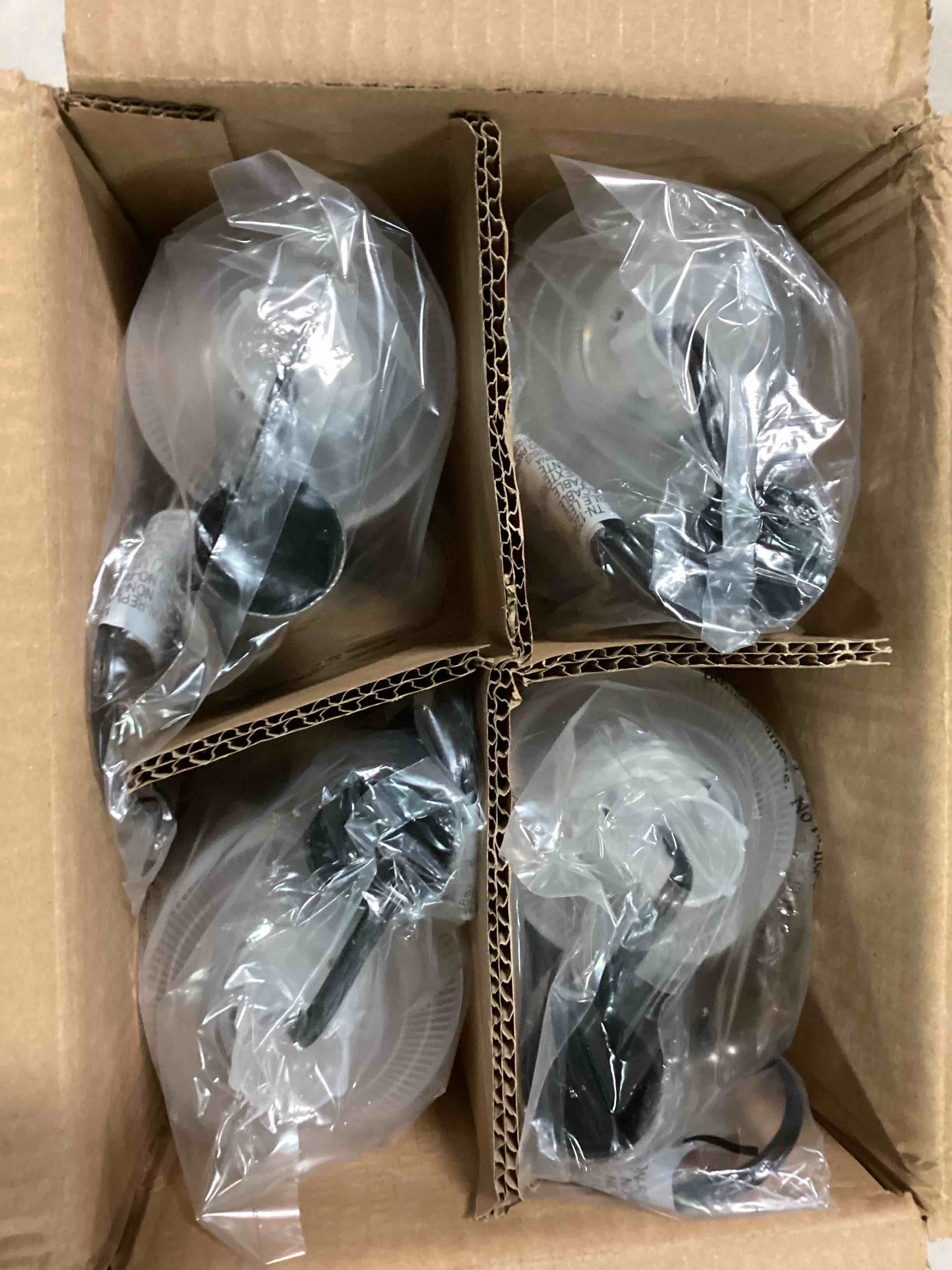 https://s3.amazonaws.com/lotting-images-prod/bidfta/ORG5706028_1716138372337.jpeg
