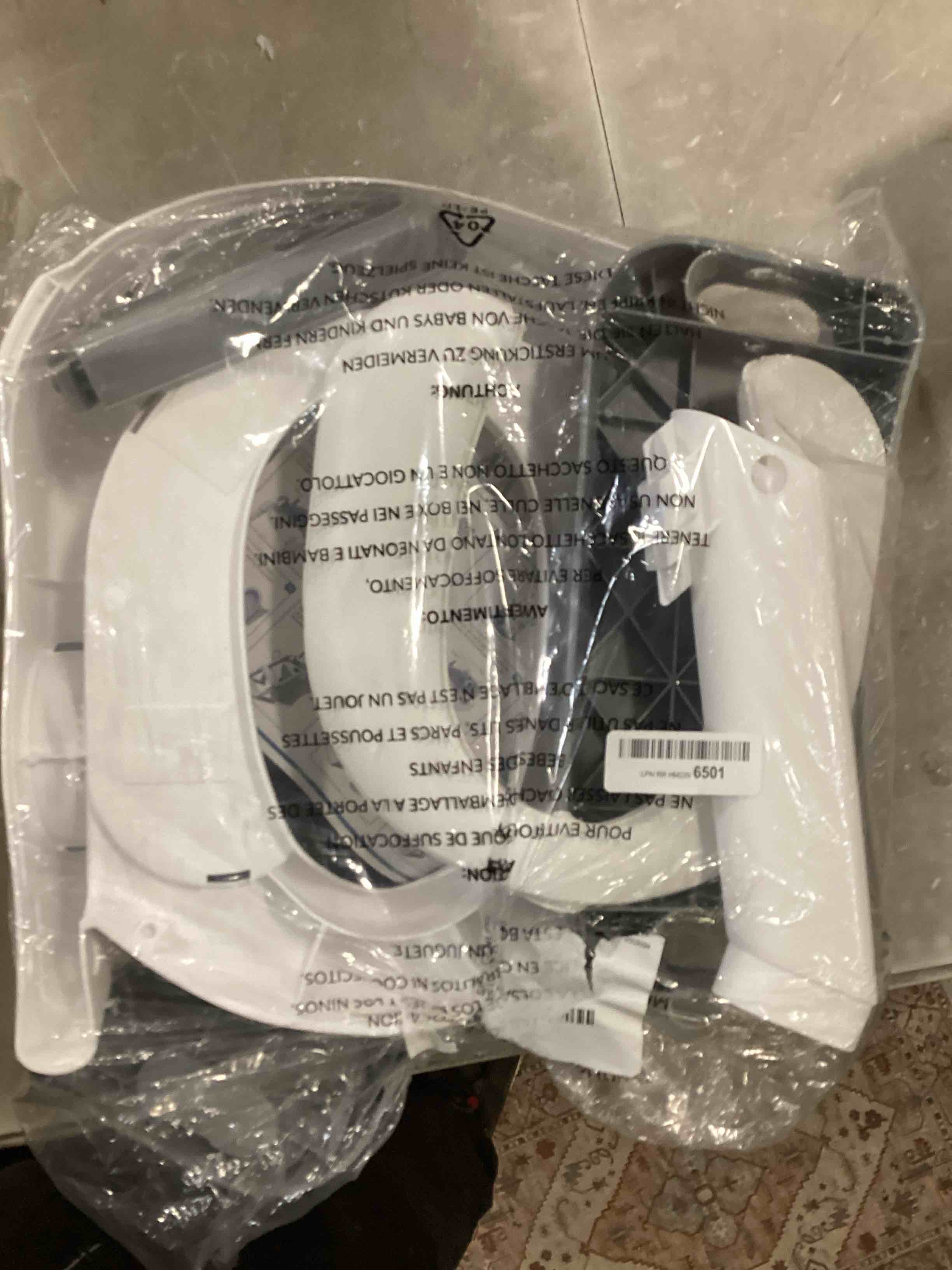 https://s3.amazonaws.com/lotting-images-prod/bidfta/ORG5706752_1715182577715.jpeg