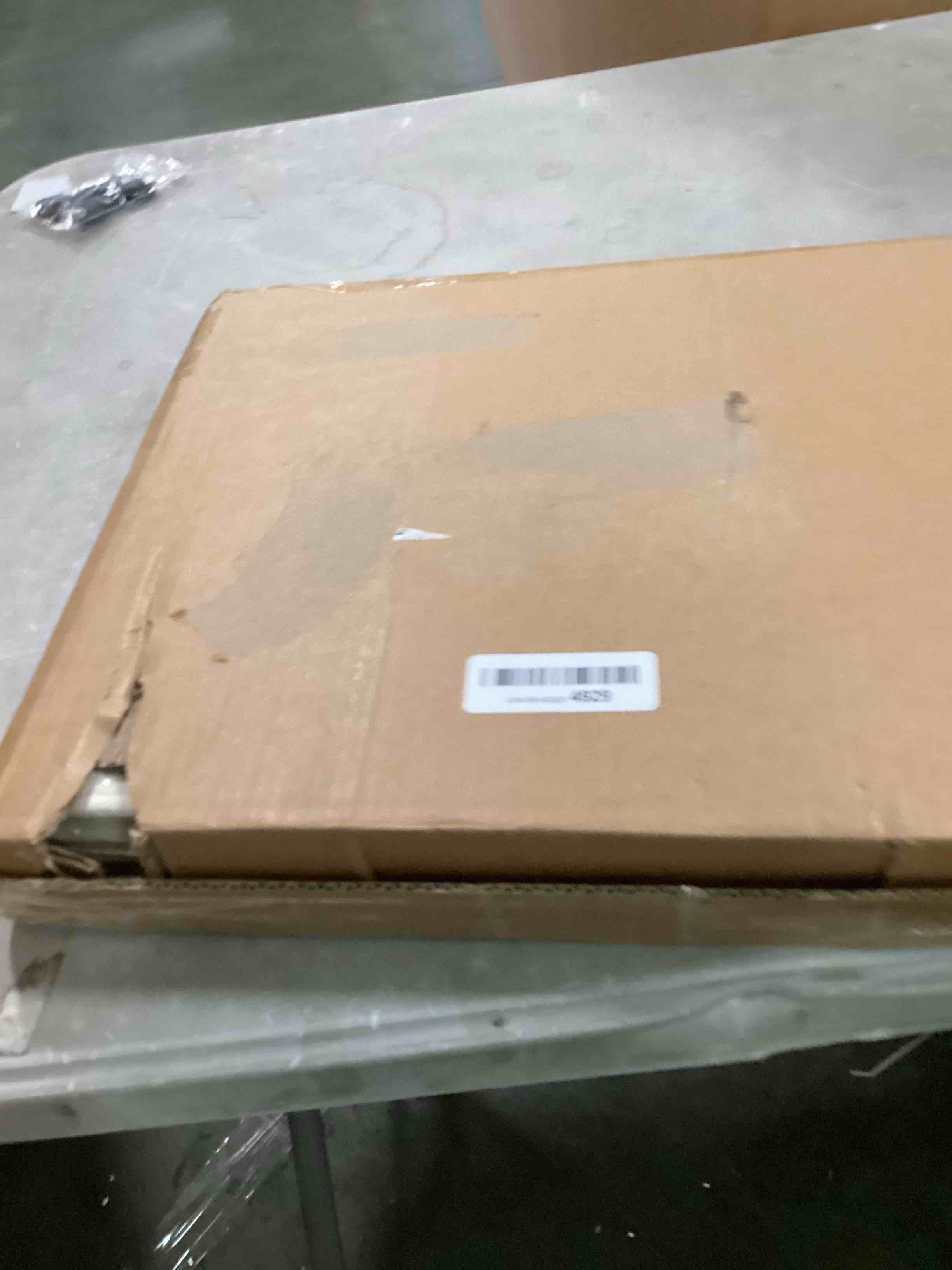 https://s3.amazonaws.com/lotting-images-prod/bidfta/ORG5706788_1715189641530.jpeg