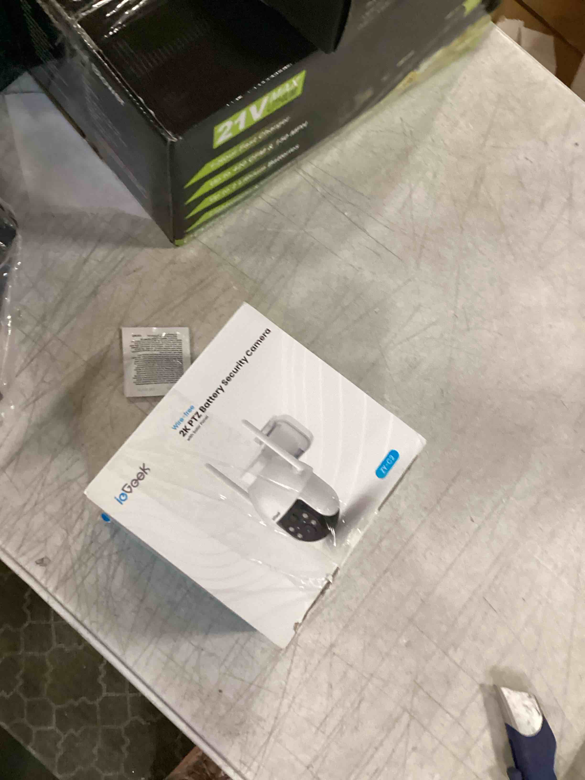https://s3.amazonaws.com/lotting-images-prod/bidfta/ORG5707223_1715714008803.jpeg