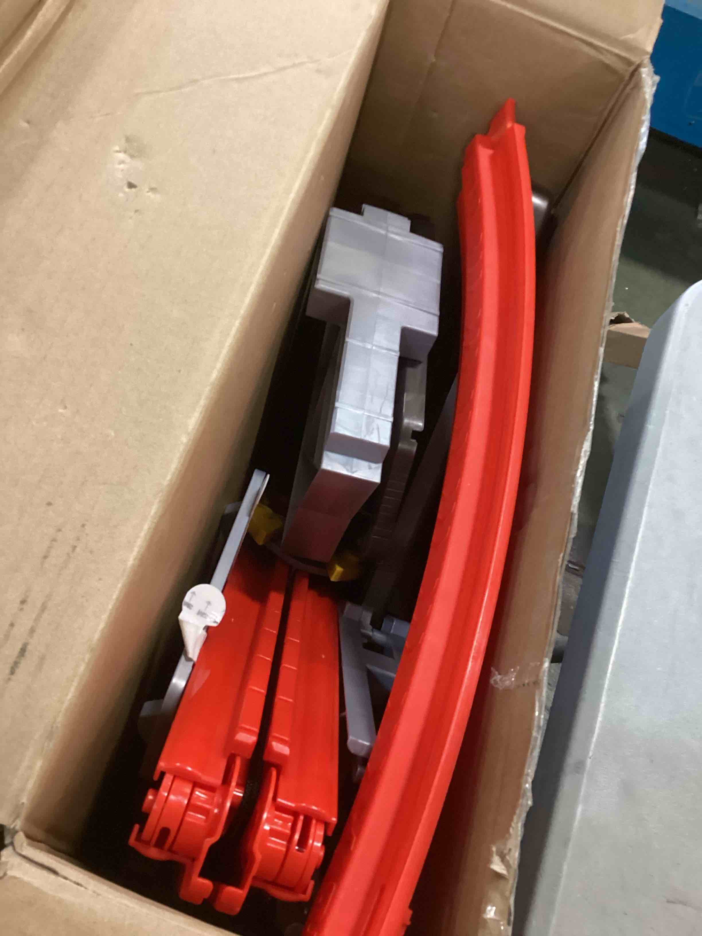 https://s3.amazonaws.com/lotting-images-prod/bidfta/ORG5708301_1714593006355.jpeg