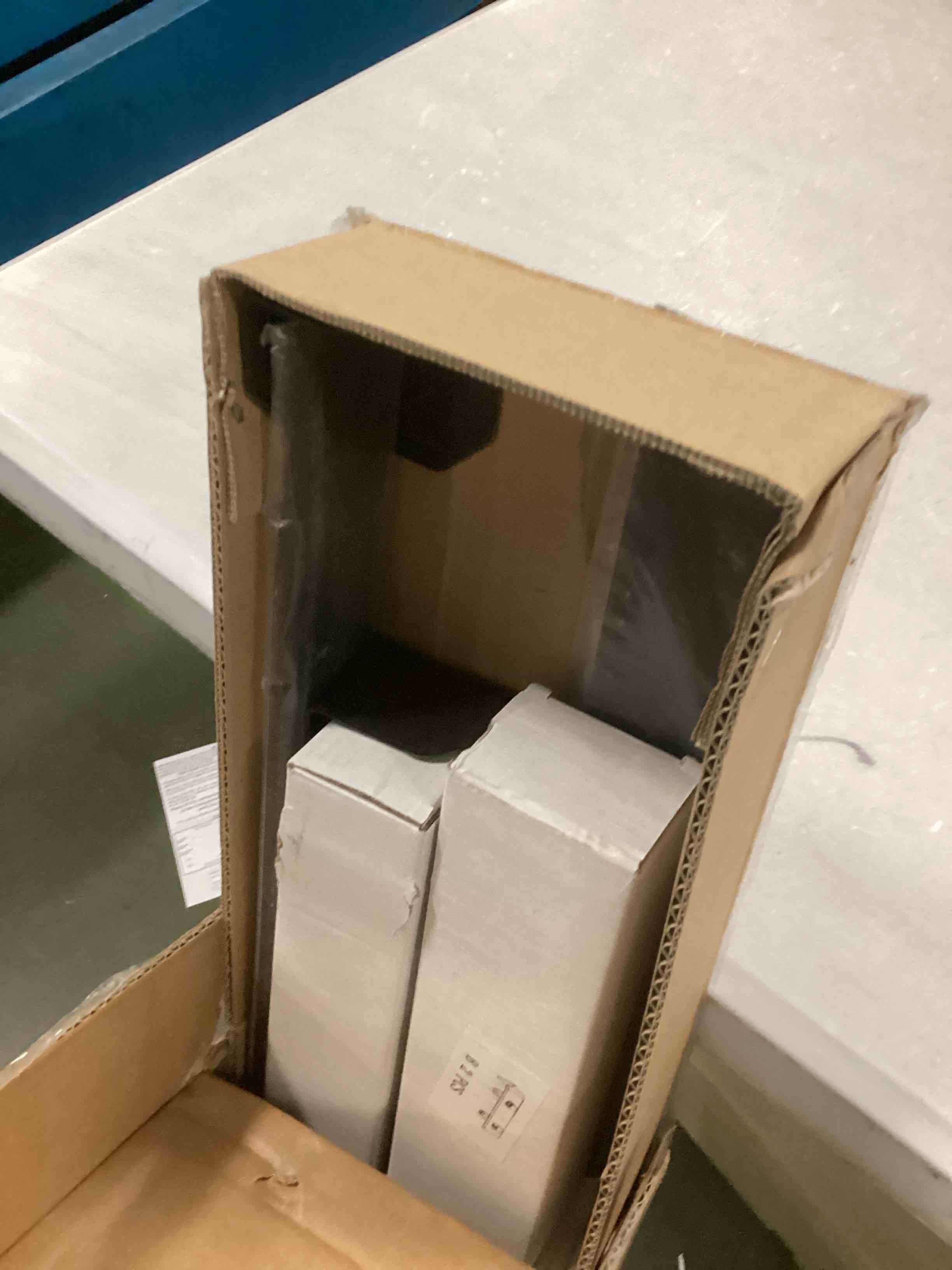 https://s3.amazonaws.com/lotting-images-prod/bidfta/ORG5709223_1715103808248.jpeg