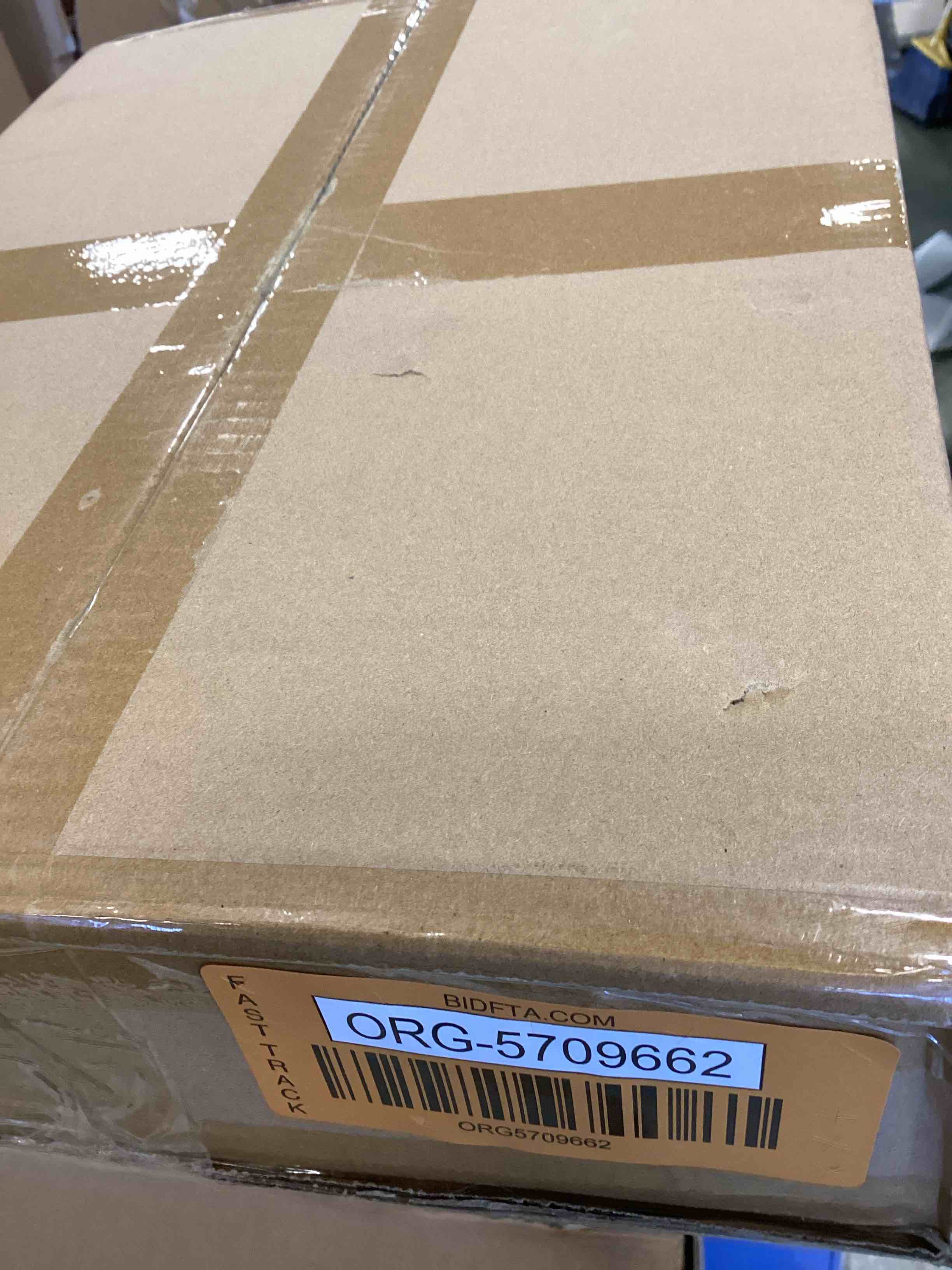 https://s3.amazonaws.com/lotting-images-prod/bidfta/ORG5709662_1714655818584.jpeg