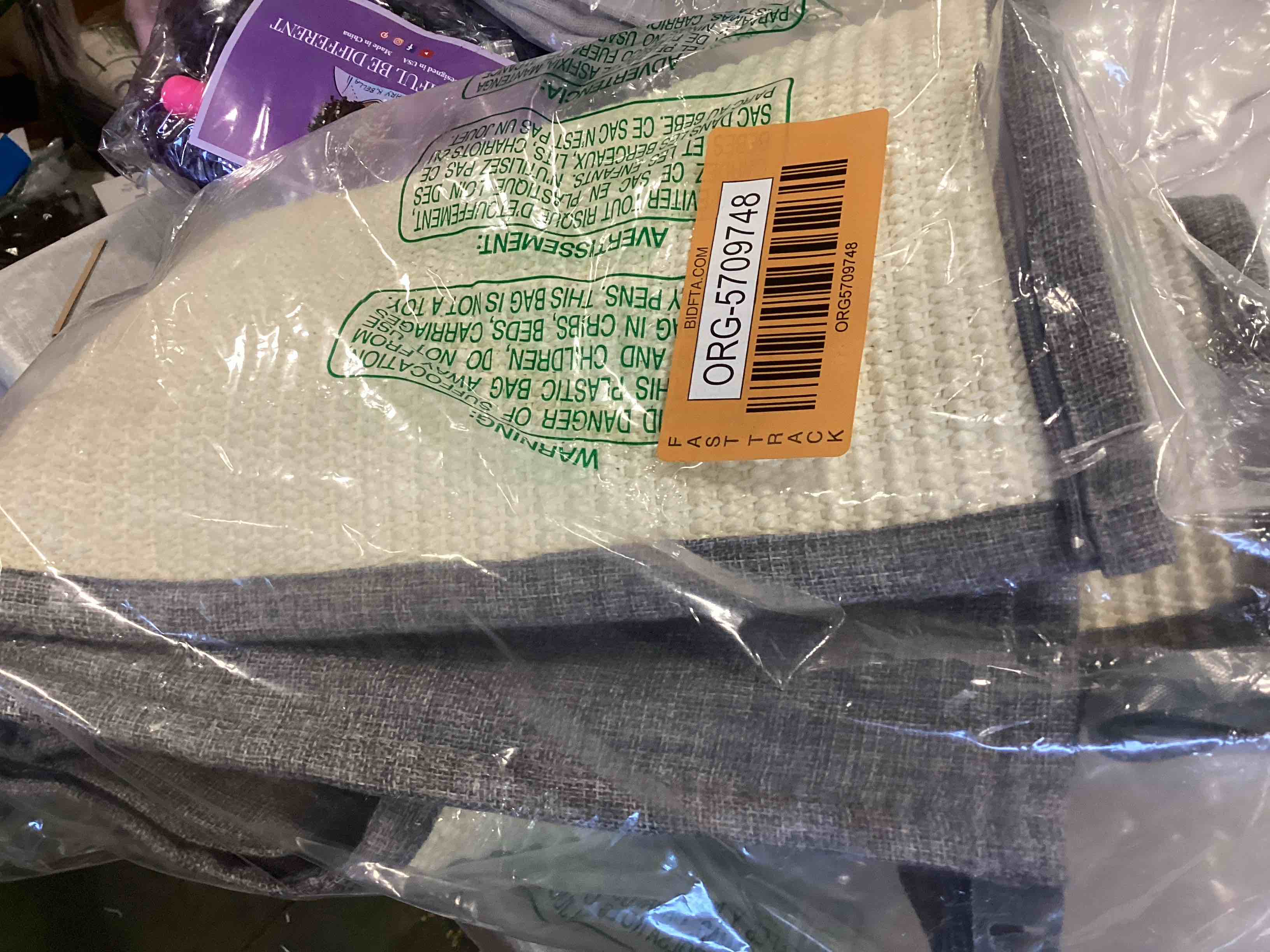 https://s3.amazonaws.com/lotting-images-prod/bidfta/ORG5709748_1714668601347.jpeg