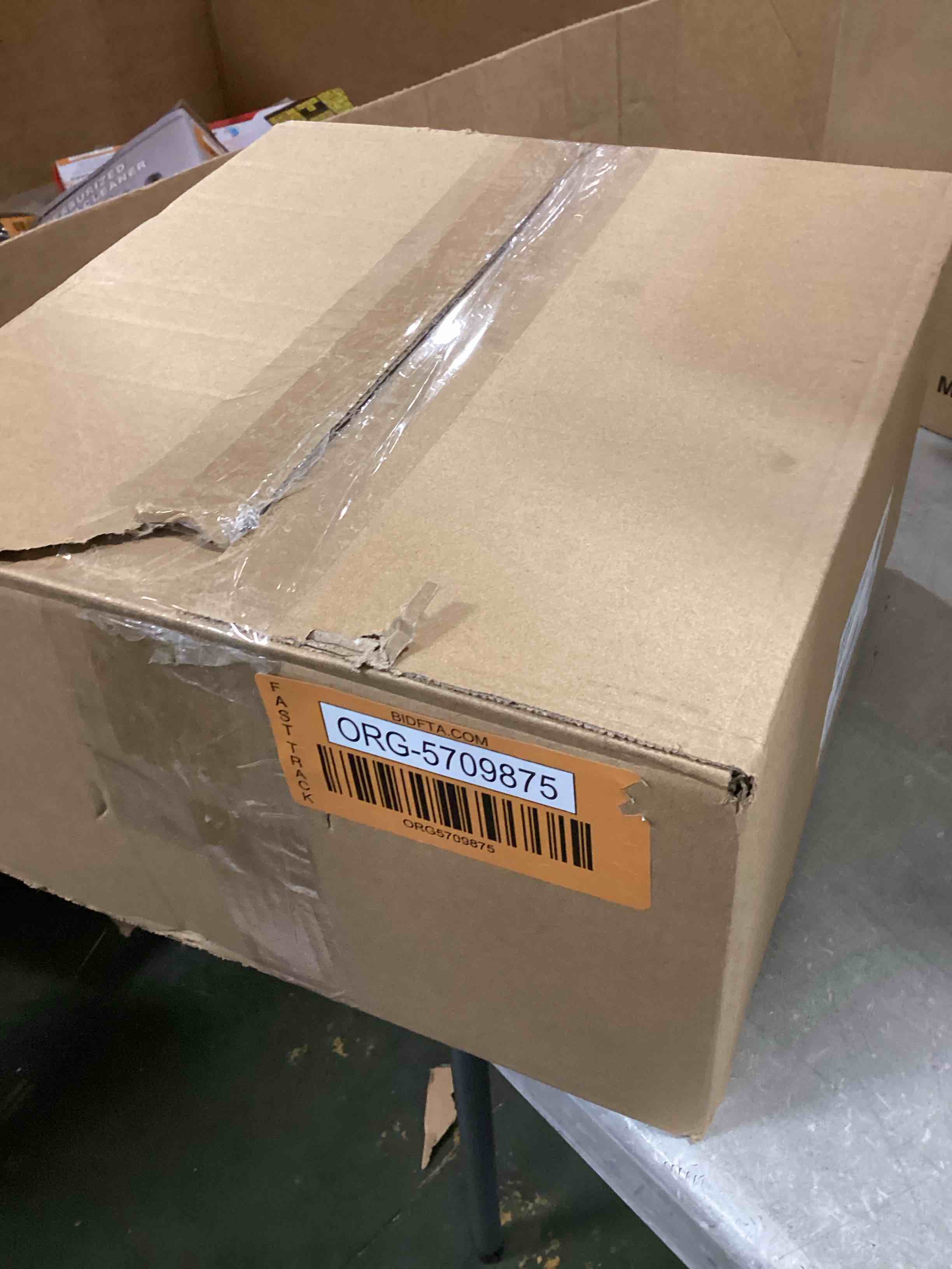 https://s3.amazonaws.com/lotting-images-prod/bidfta/ORG5709875_1714735972001.jpeg