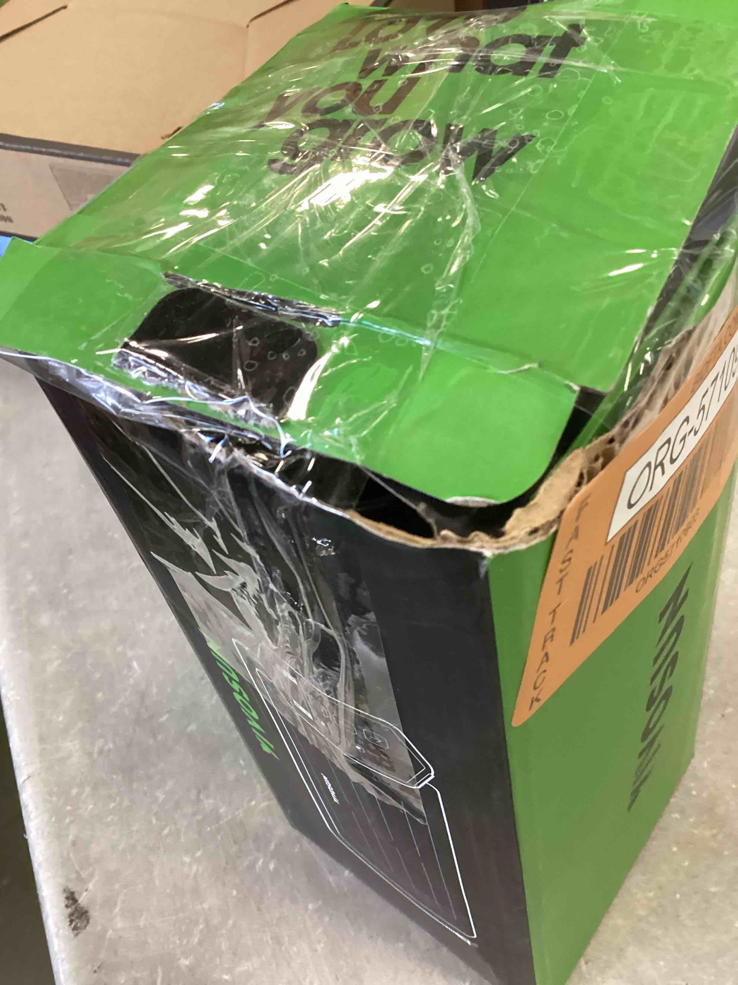 https://s3.amazonaws.com/lotting-images-prod/bidfta/ORG5710903_1715368871695.jpeg