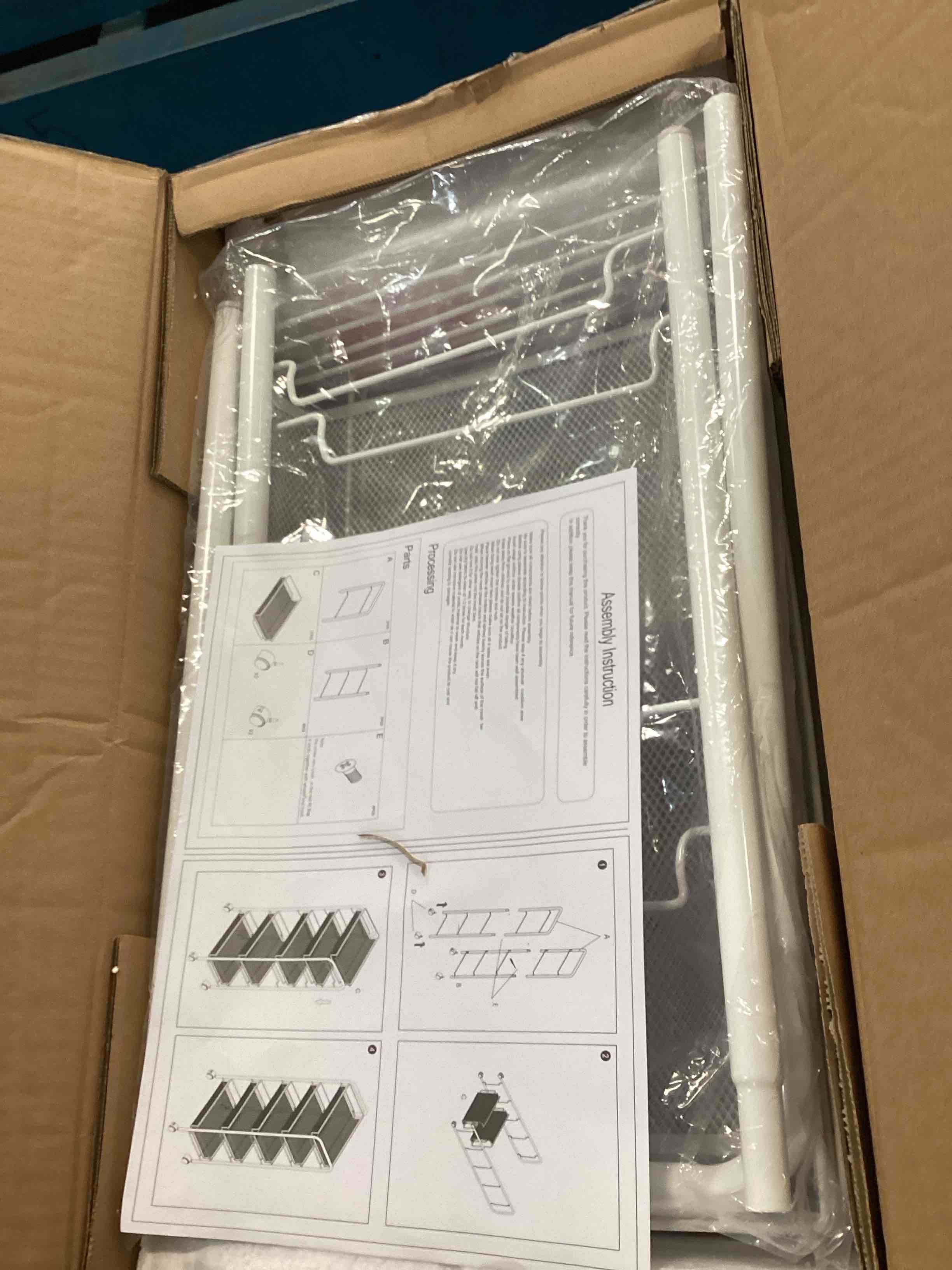 https://s3.amazonaws.com/lotting-images-prod/bidfta/ORG5713441_1716315624304.jpeg