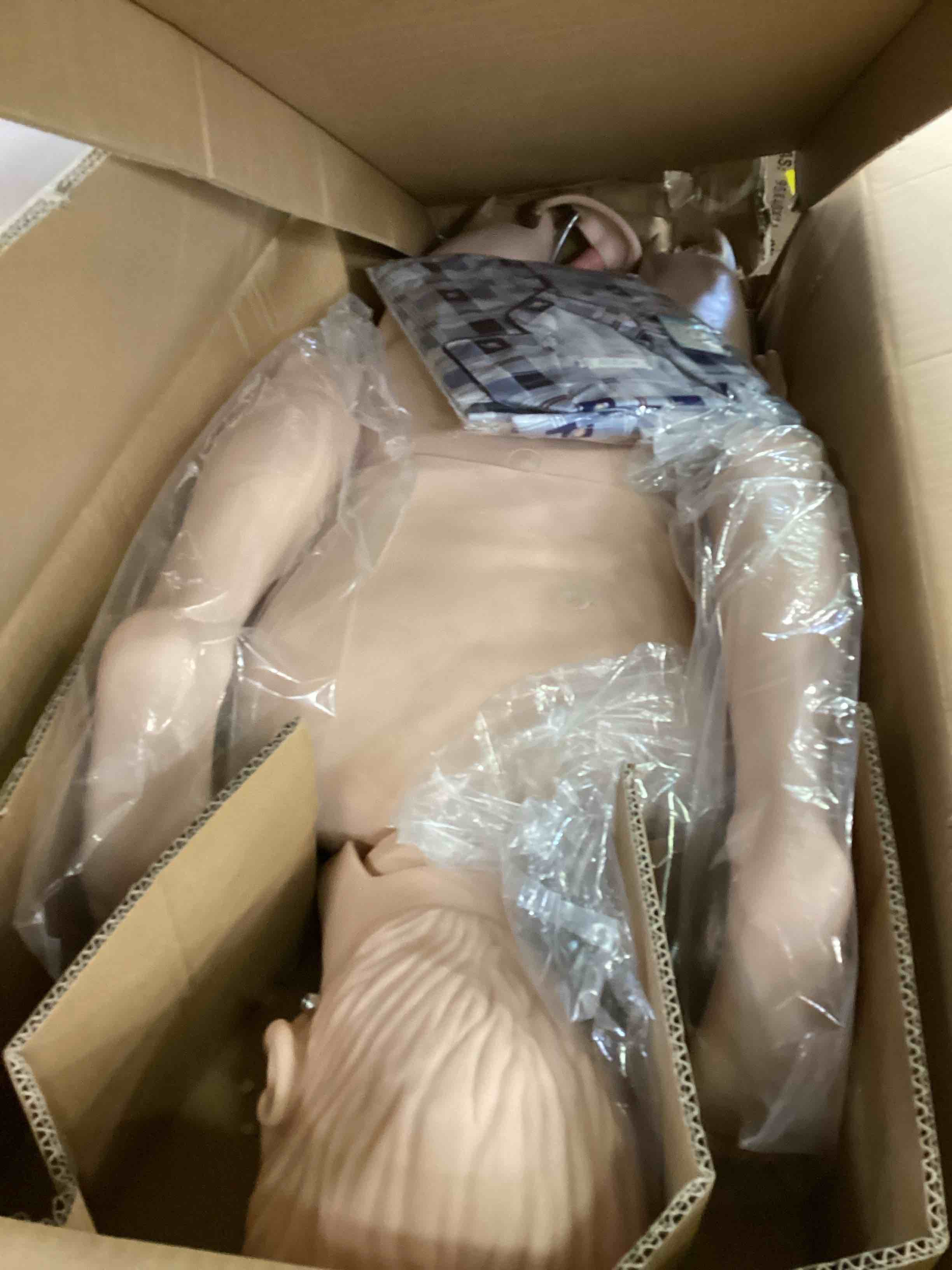 https://s3.amazonaws.com/lotting-images-prod/bidfta/ORG5713464_1716319192676.jpeg