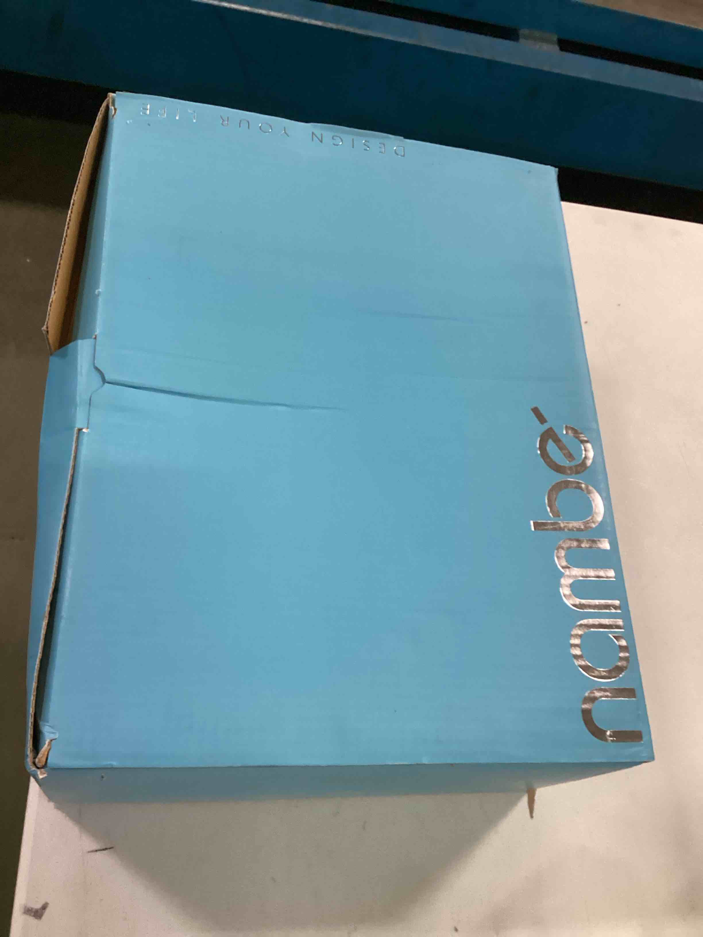 https://s3.amazonaws.com/lotting-images-prod/bidfta/ORG5713490_1716380507764.jpeg