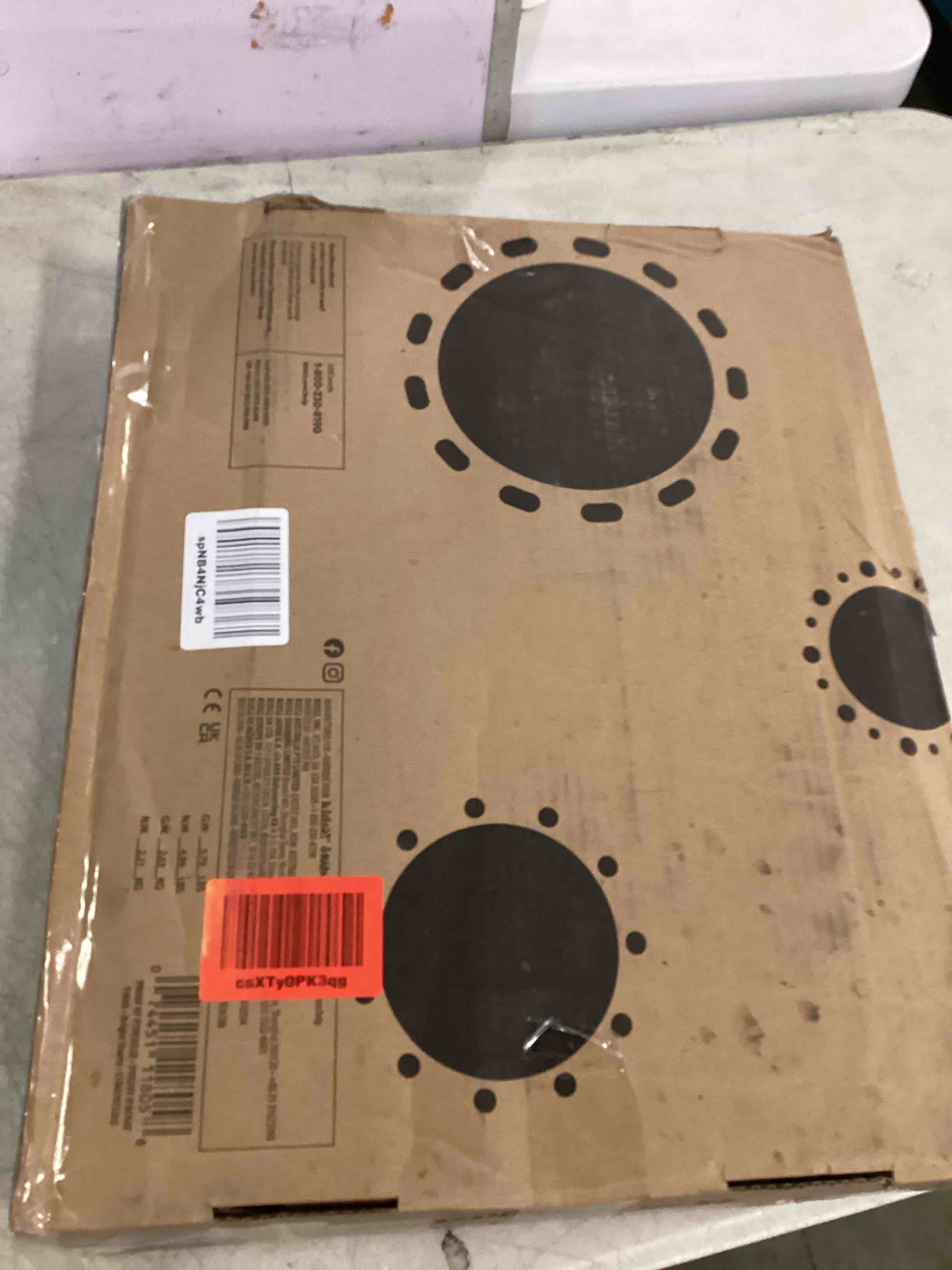 https://s3.amazonaws.com/lotting-images-prod/bidfta/ORG5713713_1716467270820.jpeg