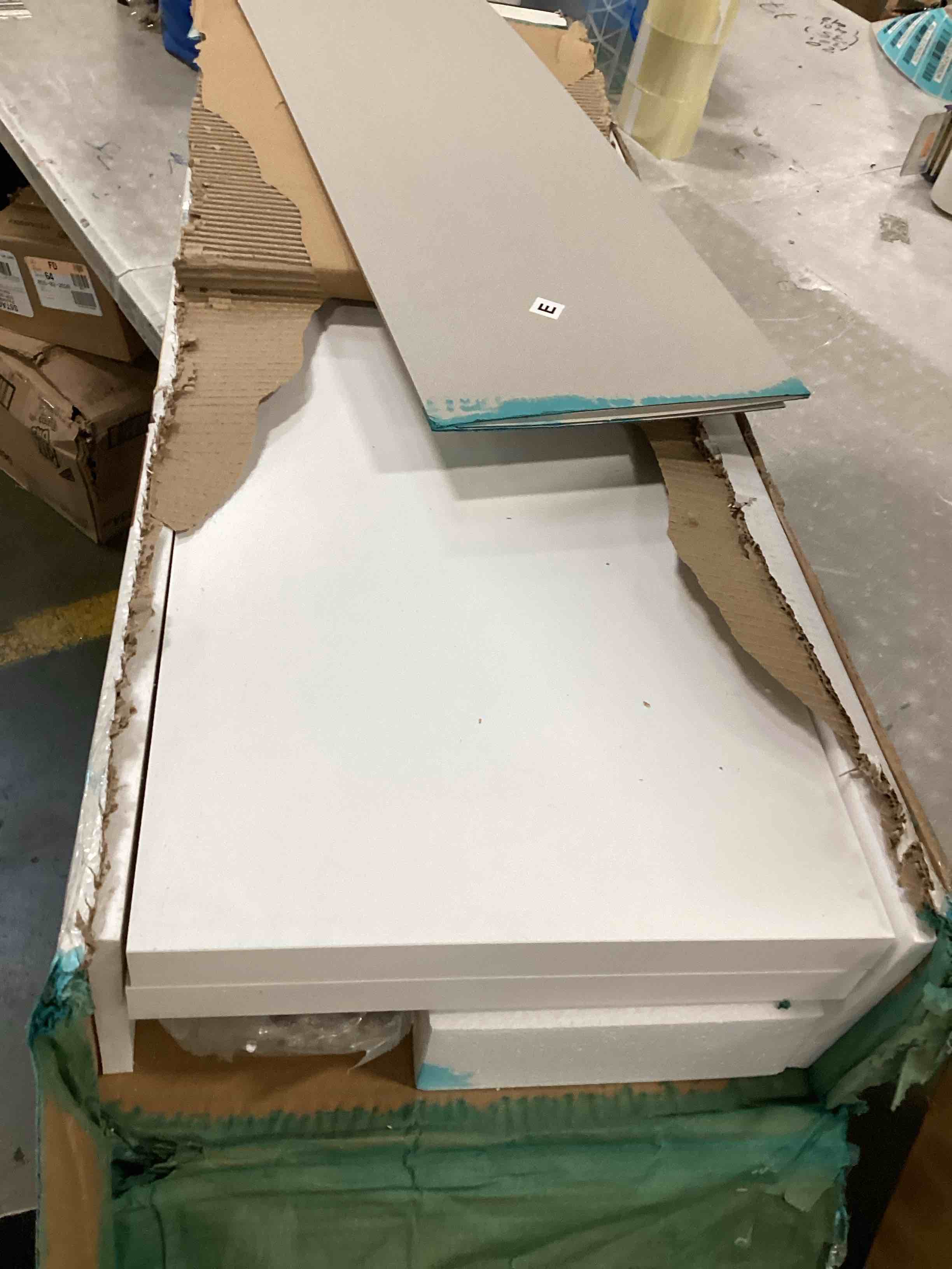 https://s3.amazonaws.com/lotting-images-prod/bidfta/ORG5715682_1714998778904.jpeg